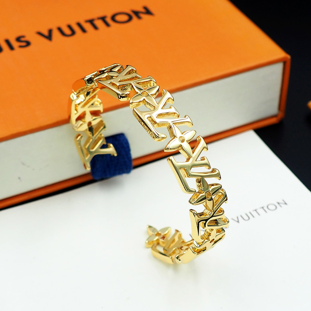 LV Women's fashion bracelet
