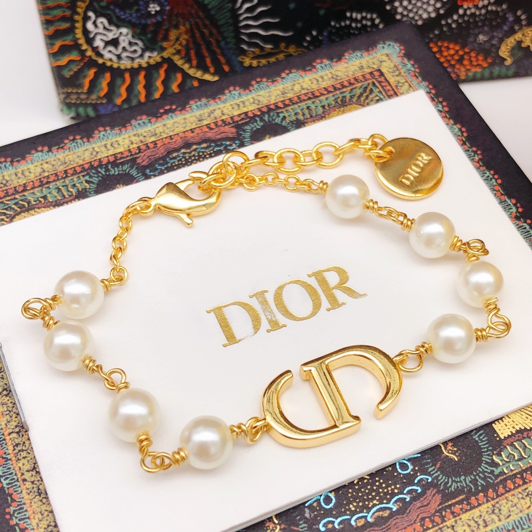 Dior Classic Pearl Bracelet