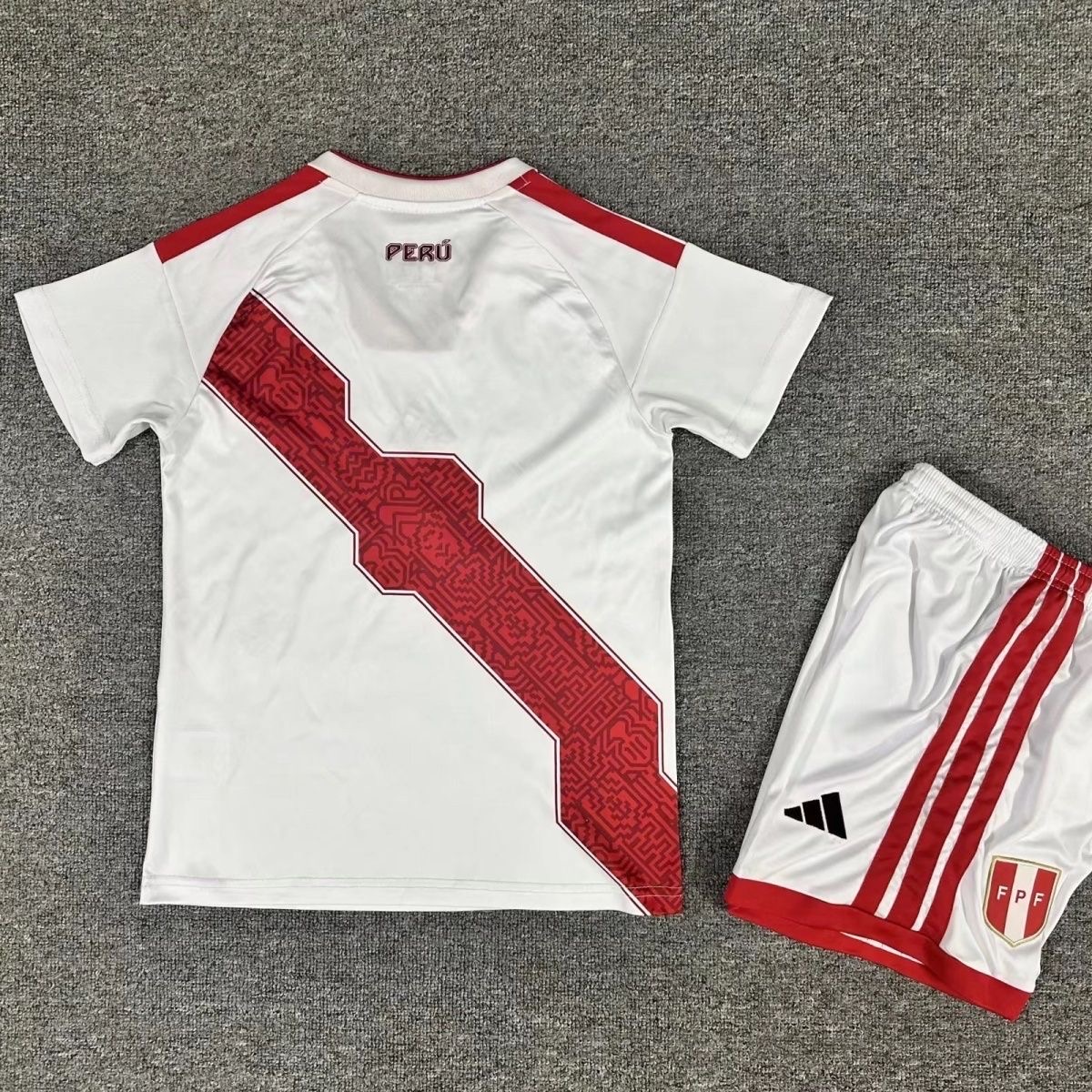 Kids 2026 Peru Home Jersey 16-28