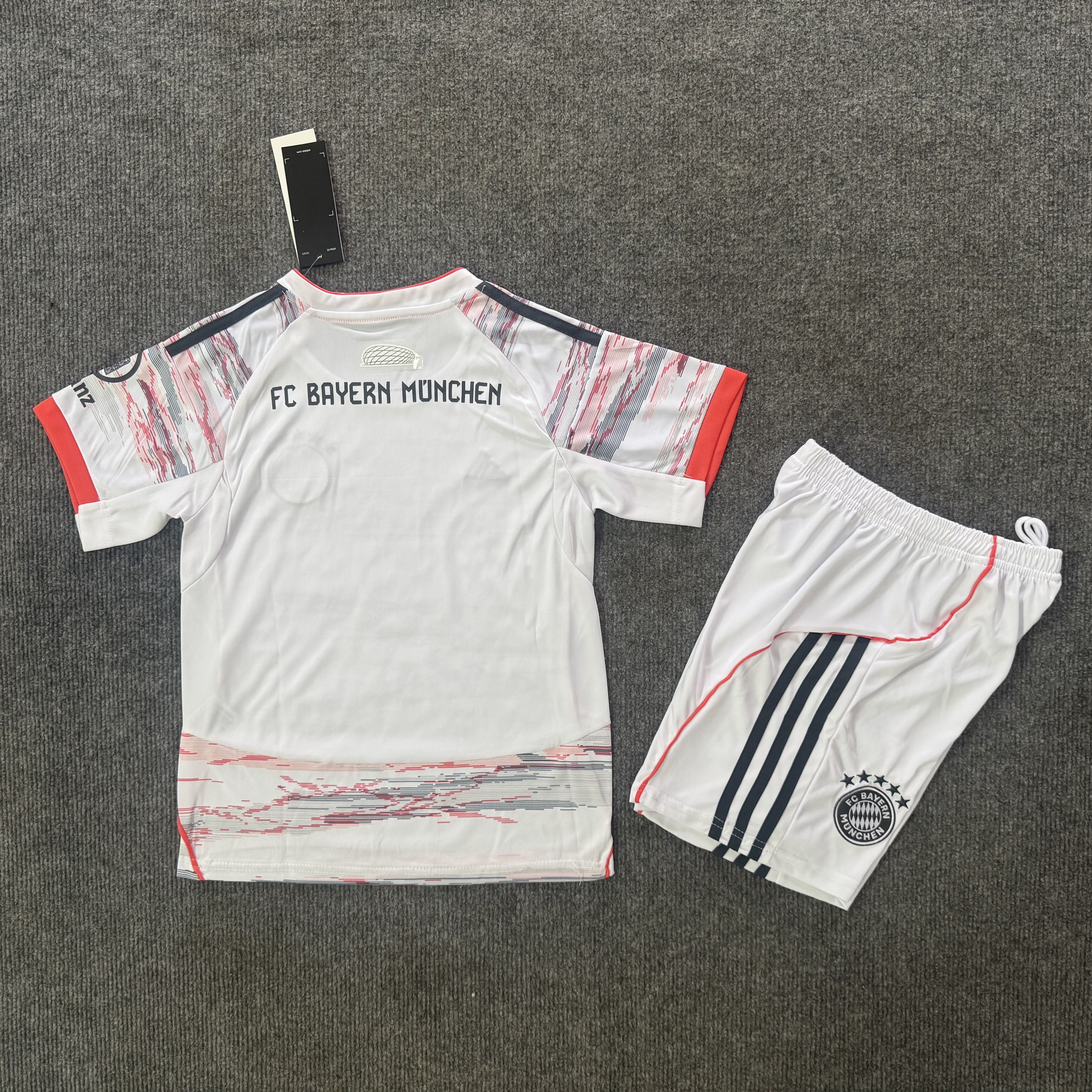 Kids Bayern München 25/26 Away 16-28