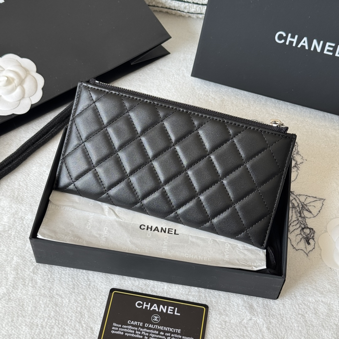 Chanel Zipped Long Wallet in Black Lambskin