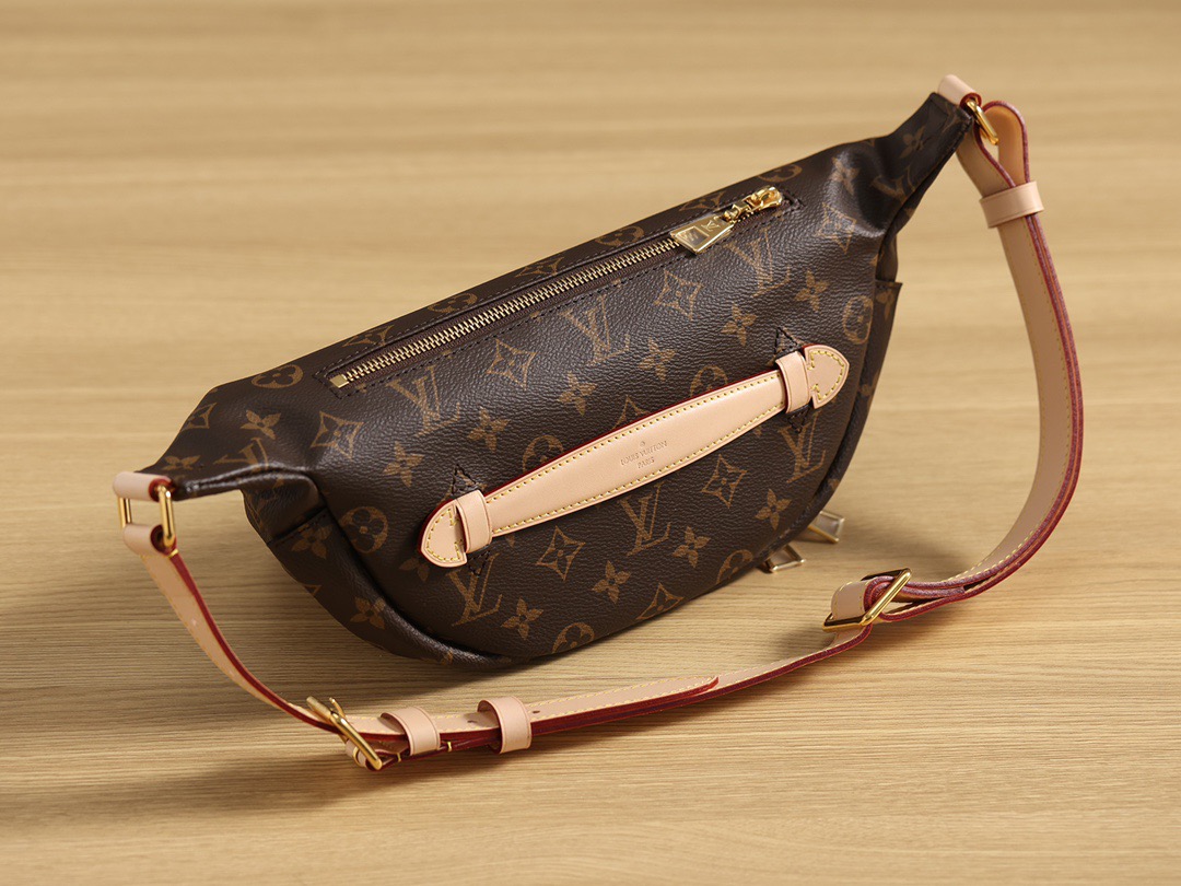 Louis Vuitton LV fanny pack waist bag