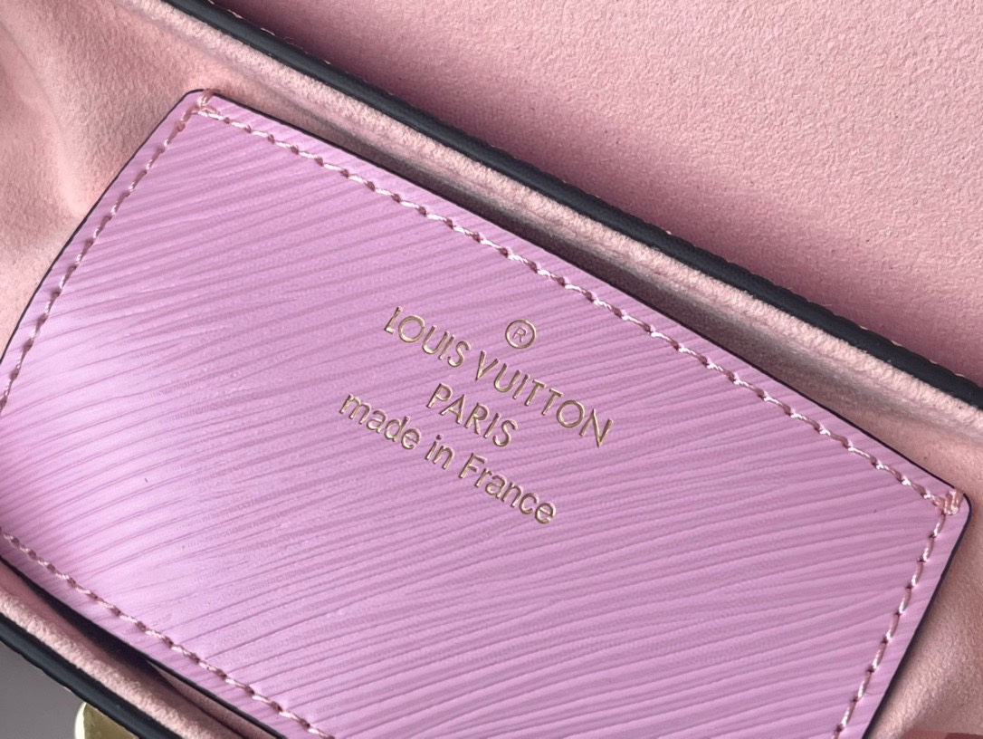 Louis Vuitton LV Twist MM M59405