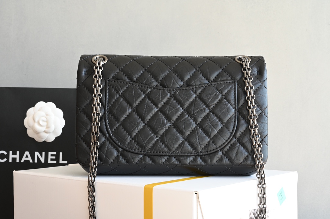 Chanel Classic Bag 2.55 in Black Aged Calfskin Silver-Tone Metal