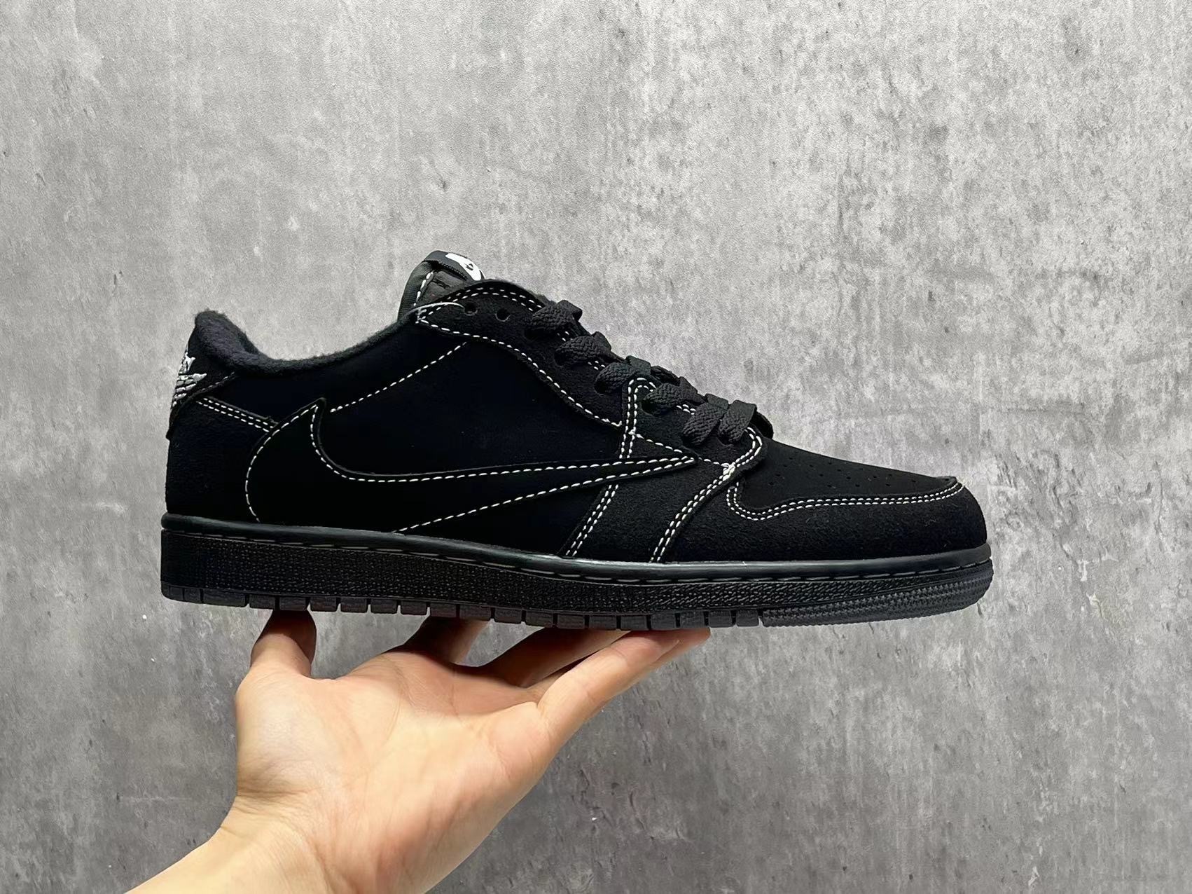 2025-26 AJ1 US Men's Sizes6 to 11 in half sizes Black Warrior Low cut Inverted Hook Shoes tianlong