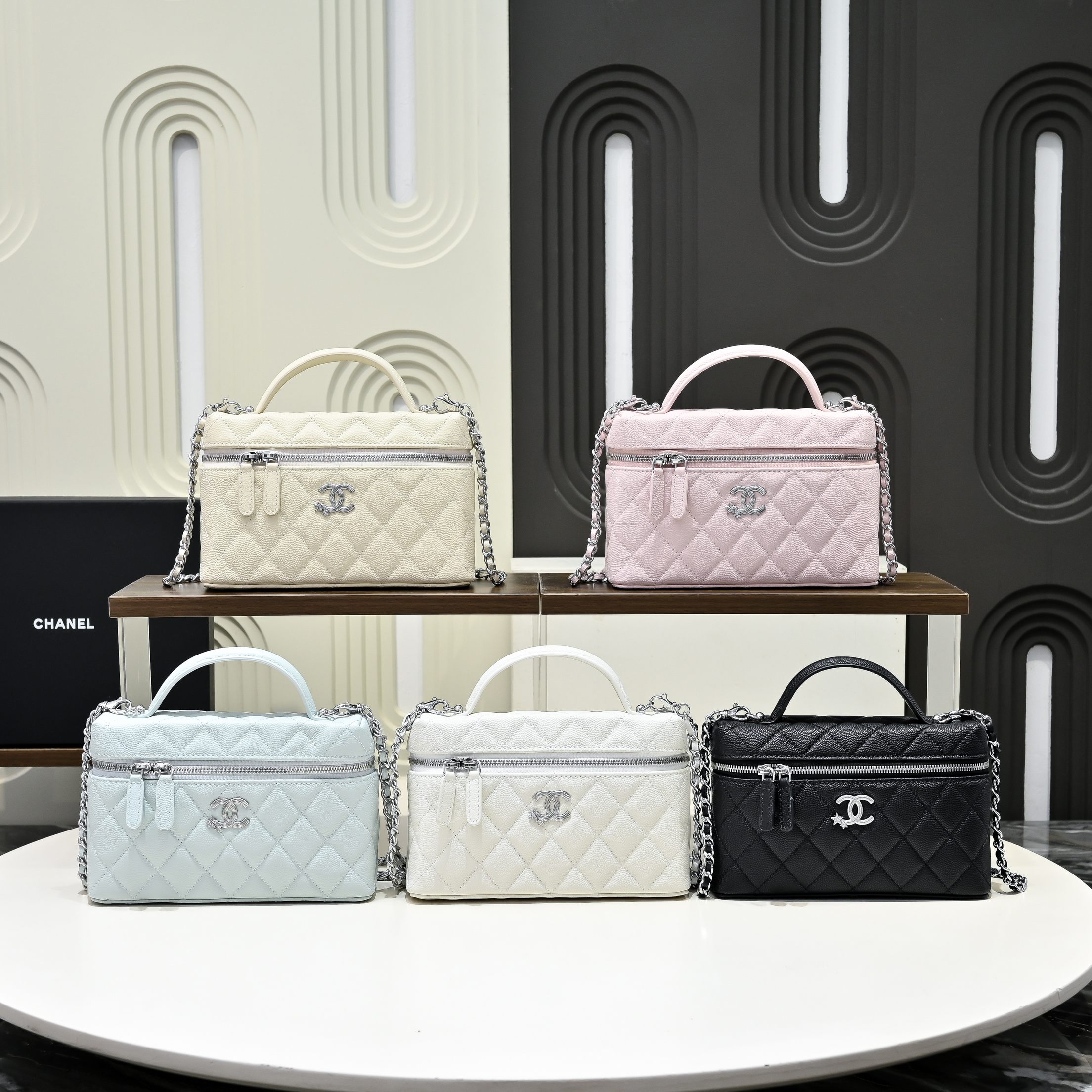 Chanel Bags Cowhide AP550 (10A Mirror Version)