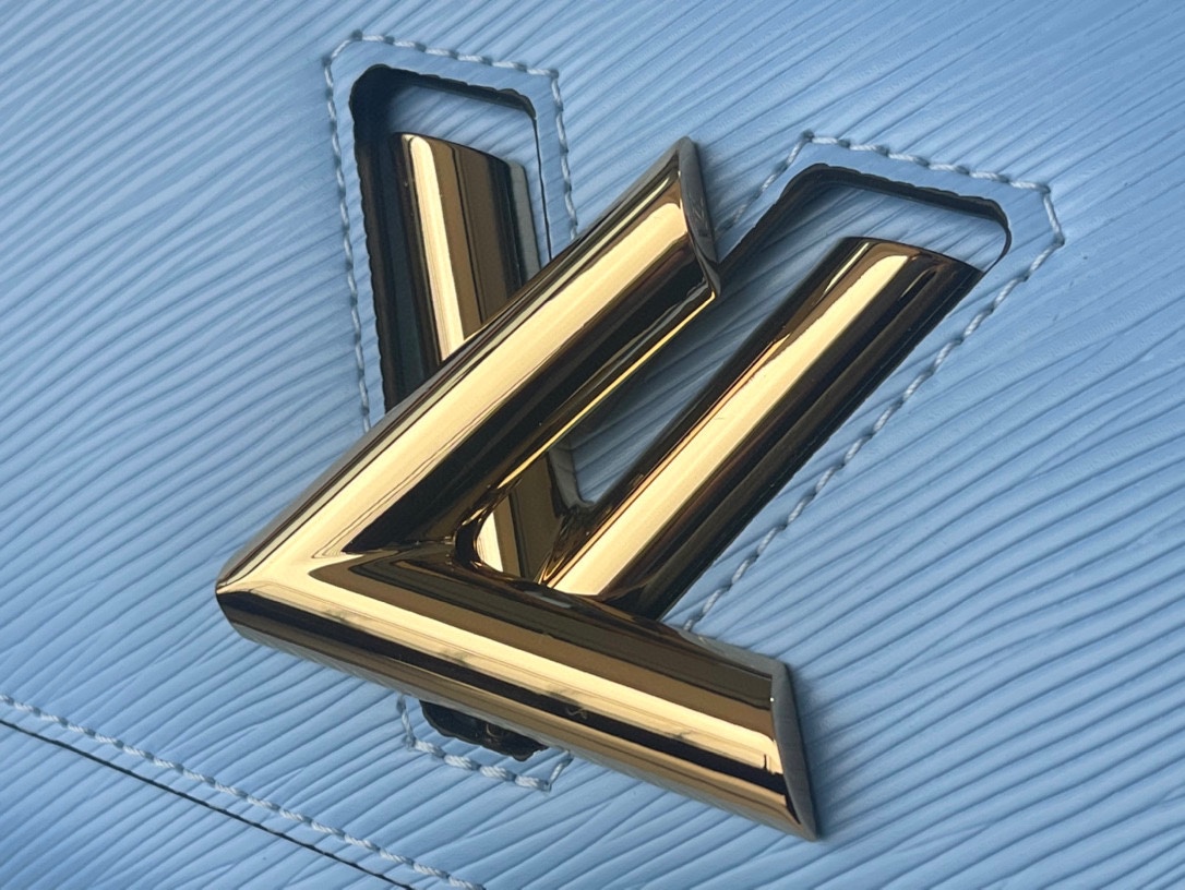 Louis Vuitton LV Twist MM M59627