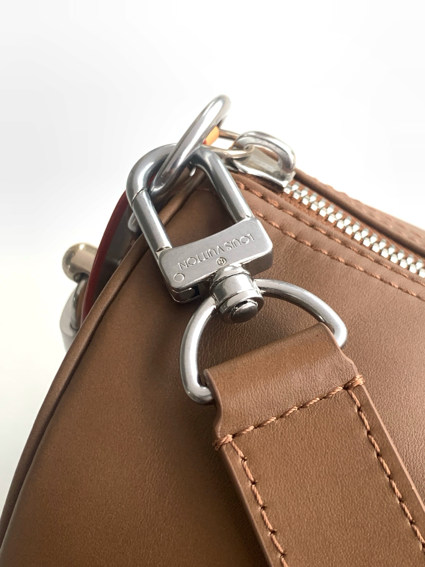 Louis Vuitton Needle handbag M28000 brown