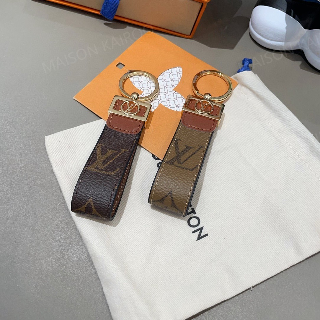 Louis Vuitton LV Monogram Strap Keychain - KAIROO