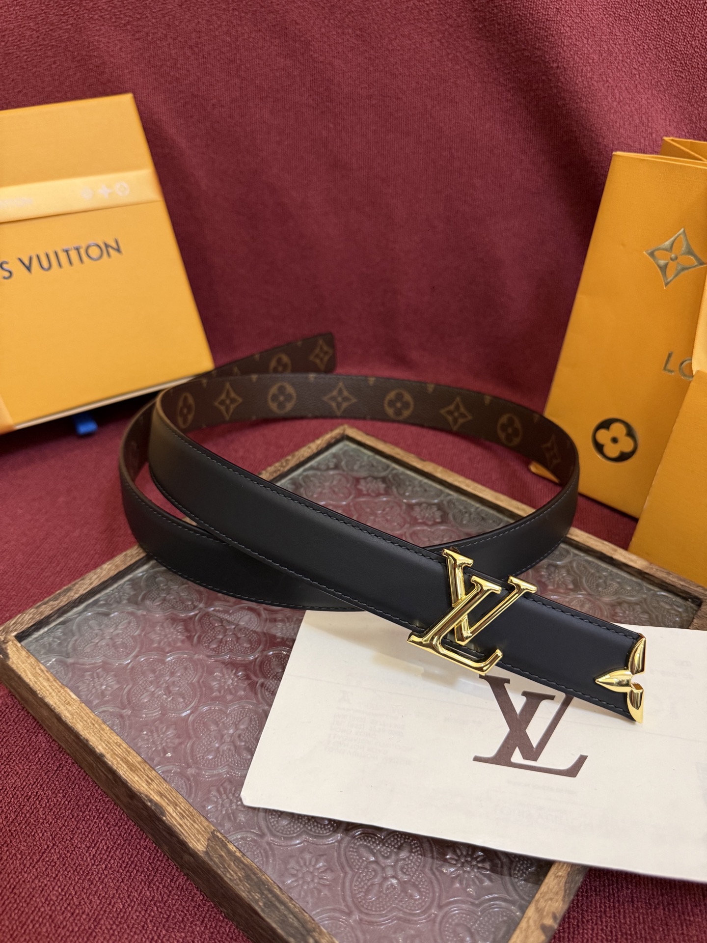 LV Pretty LV 30mm Reversible Belt