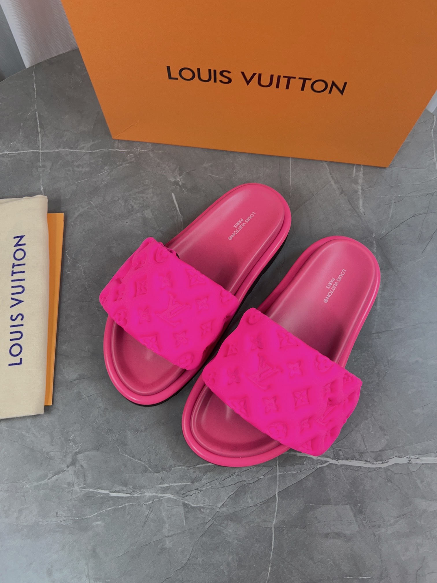 LV Pillow Comfort Mule