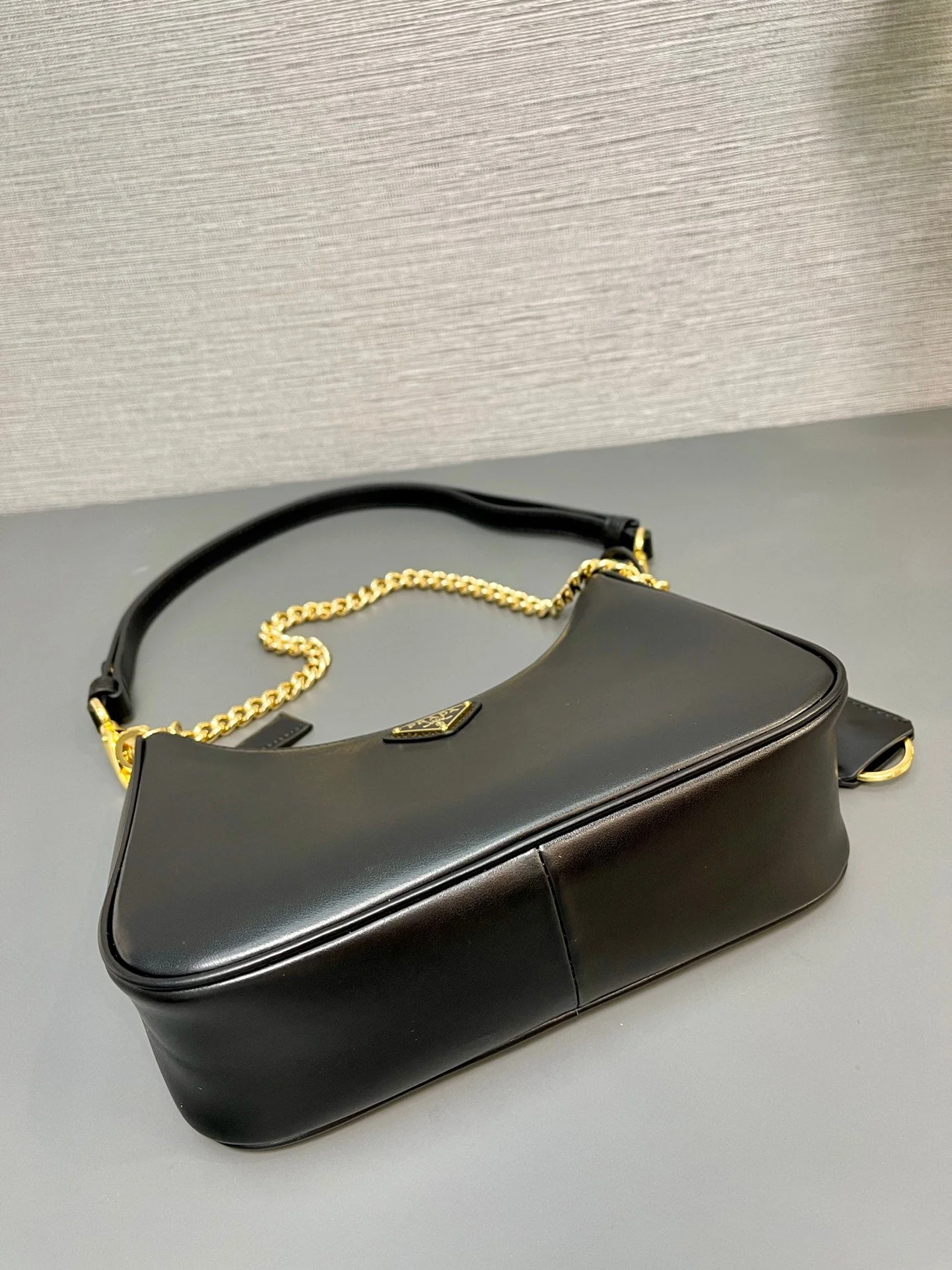 Prada HOBO BAG 23 IN BLACK SMOOTH NAPPA LAMBSKIN GOLD HARDWARE