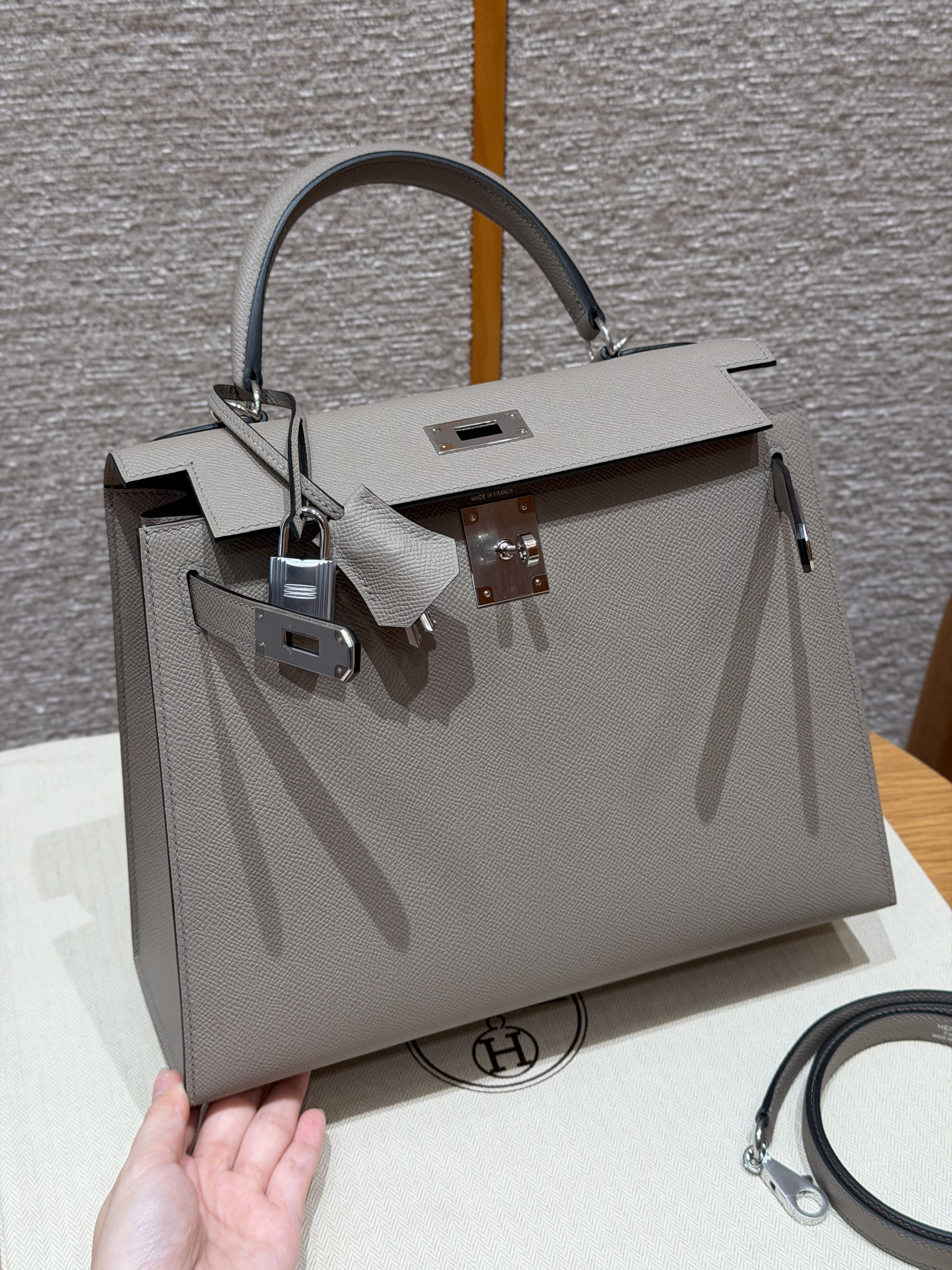Hermes Gris Asphalted Epsom Kelly 28