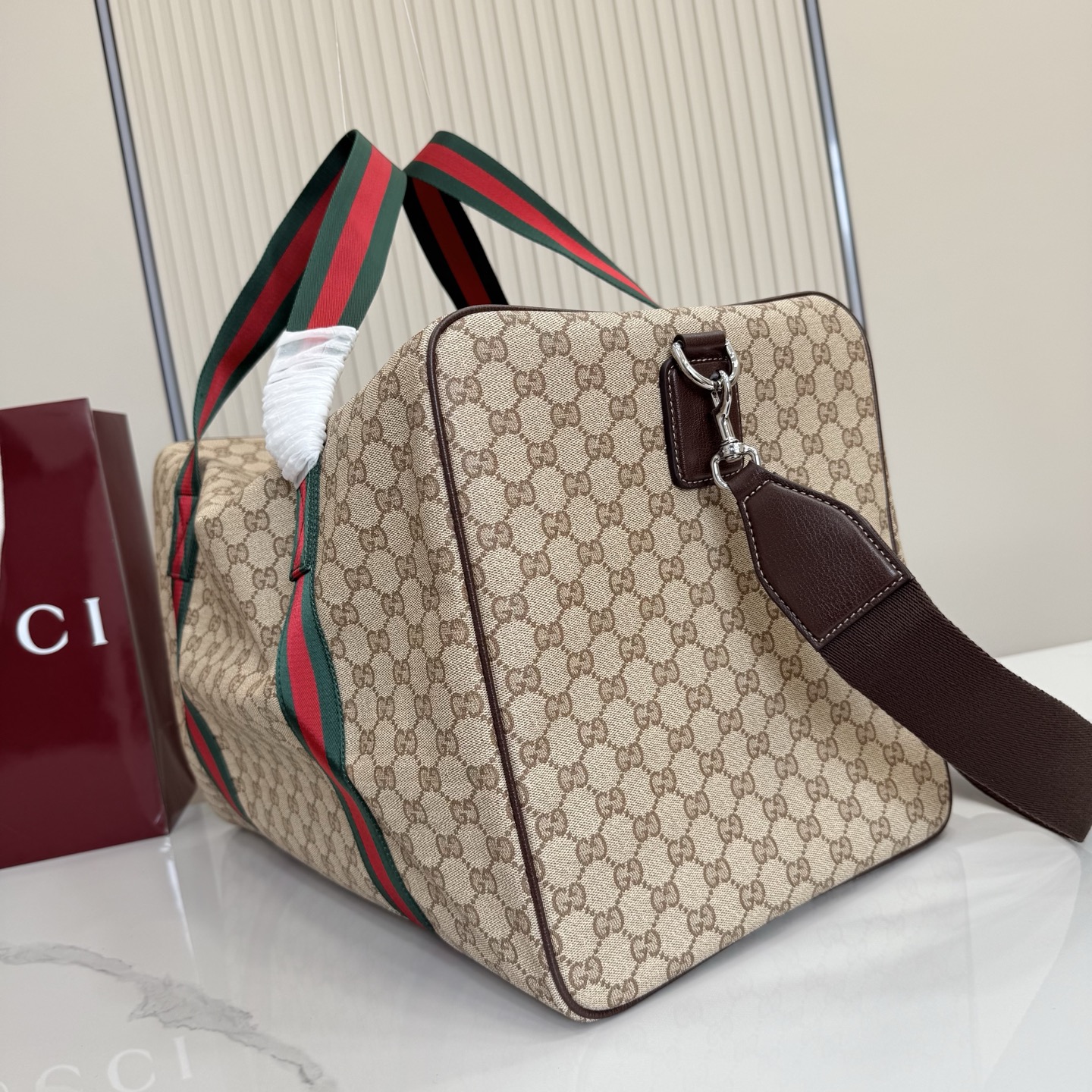 Gucci Medium duffle bag with Web A00BC5