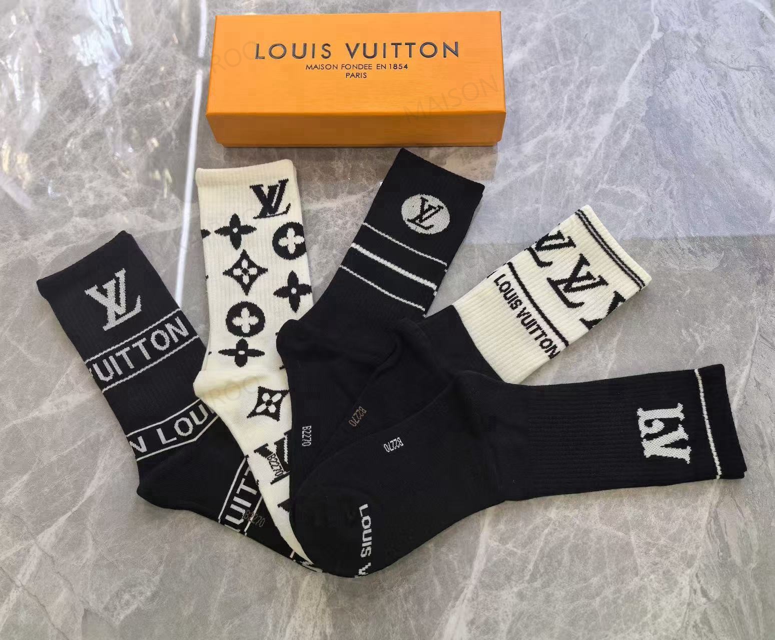 Louis Vuitton LV Socks 5-Pack - KAIROO
