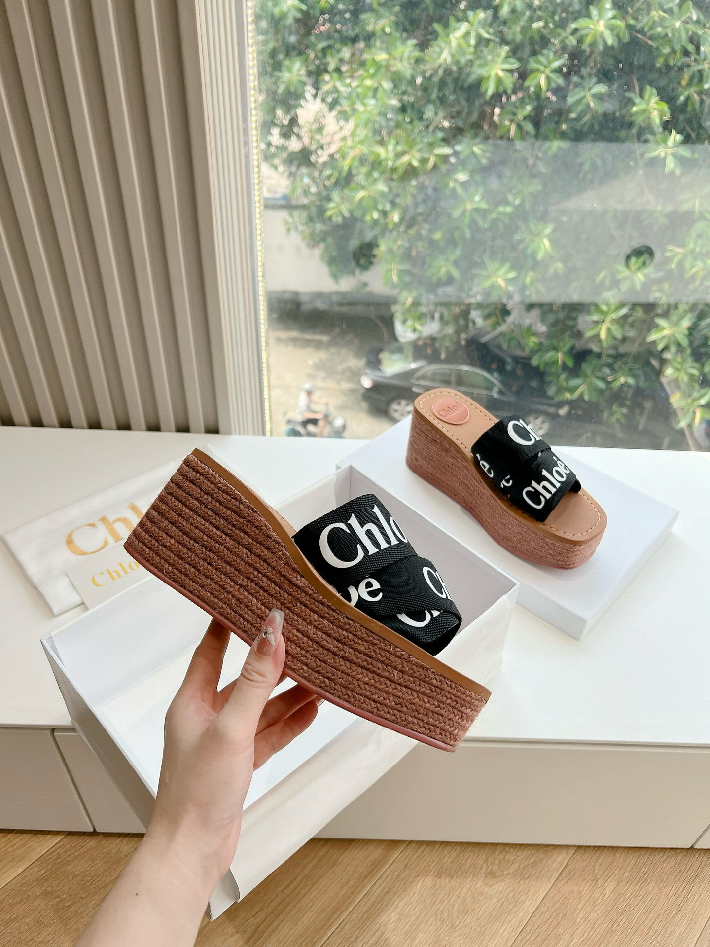Chloe Woody Mule