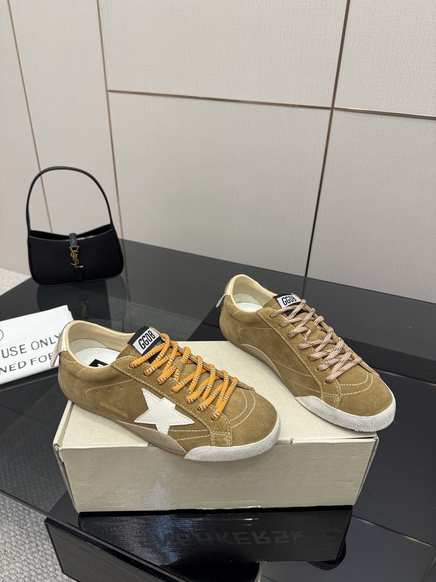 Golden Goose Women's sneaker