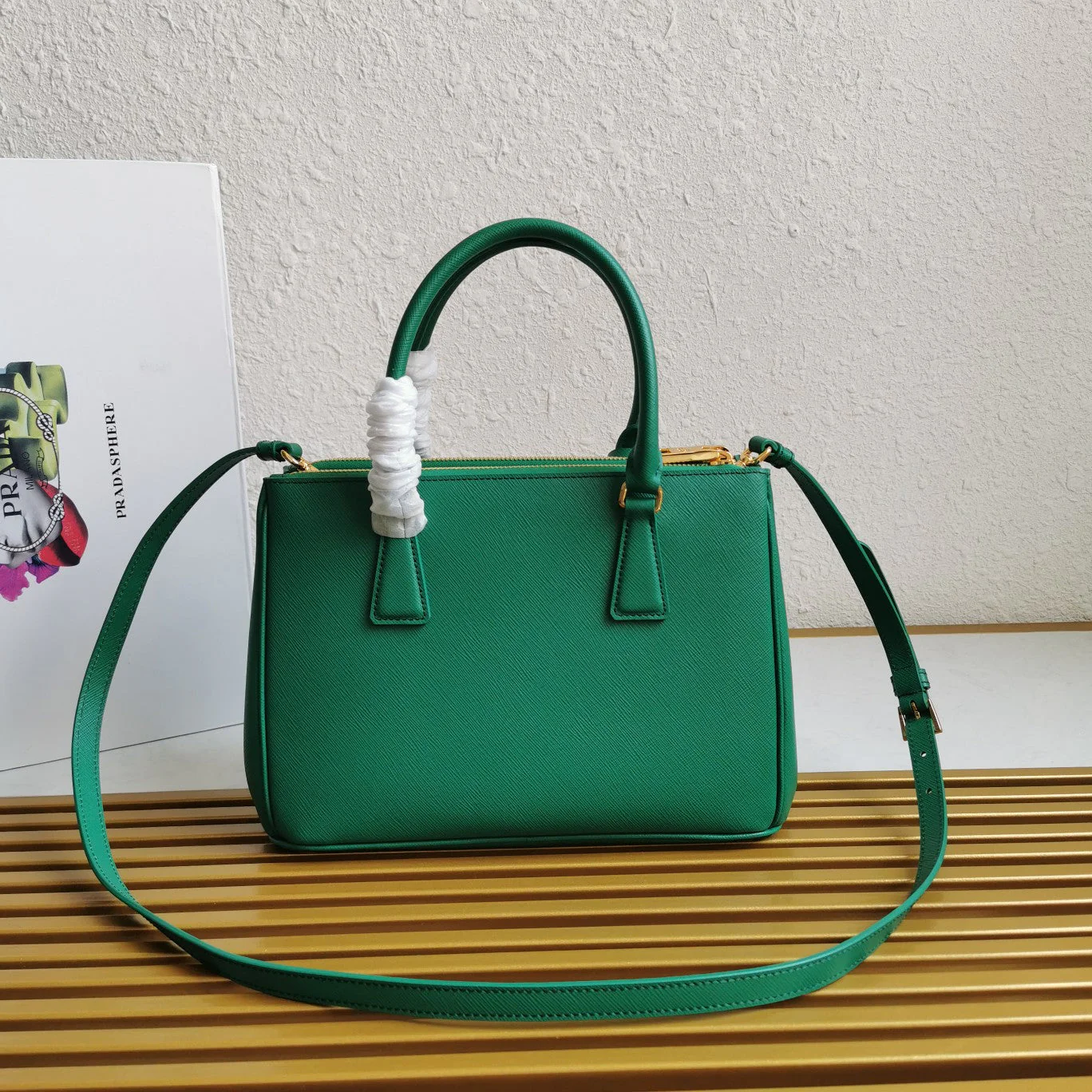 Prada MEDIUM GALLERIA 28 GREEN SAFFIANO LEATHER