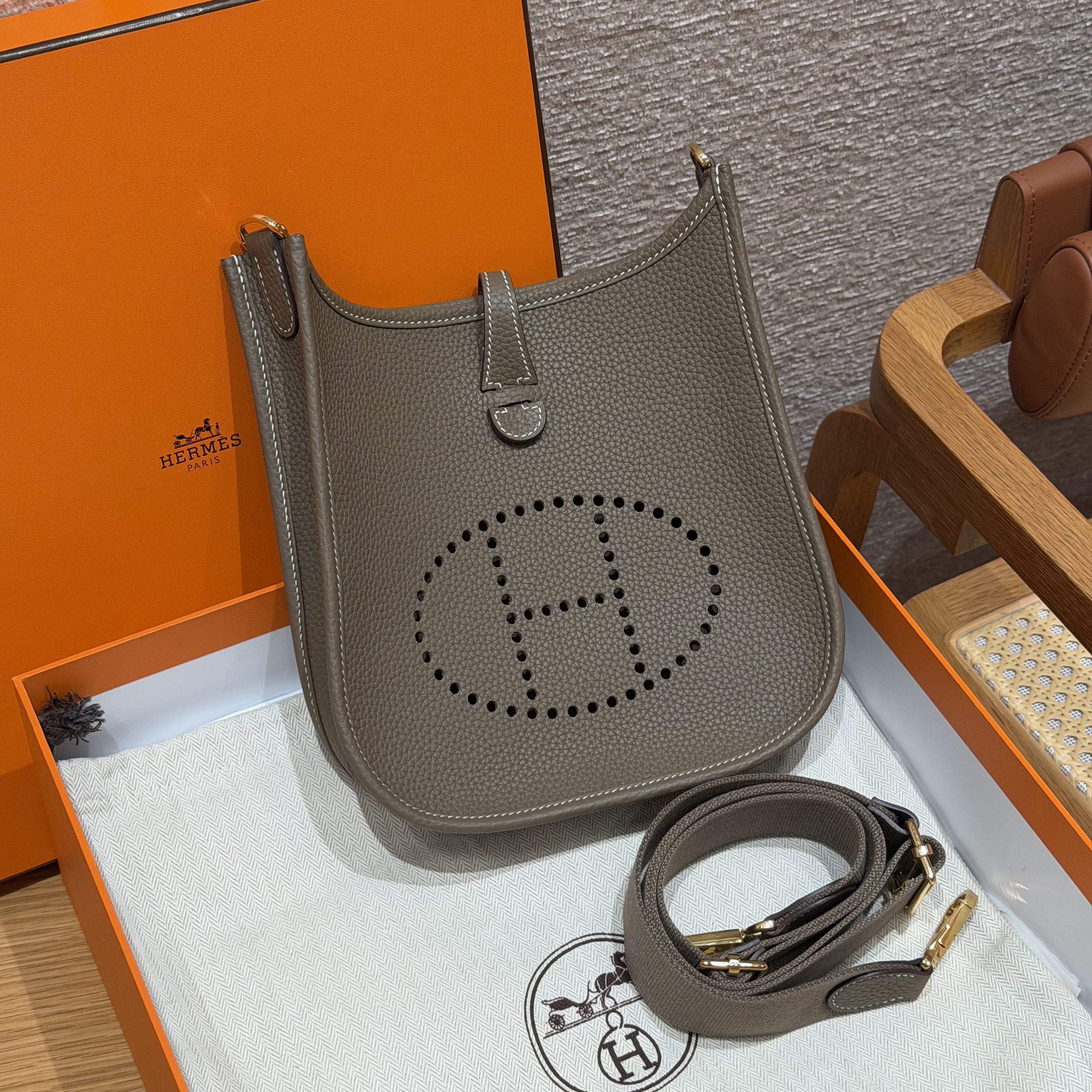 Hermes Etoupe Clemence Small Evelyne 23 III