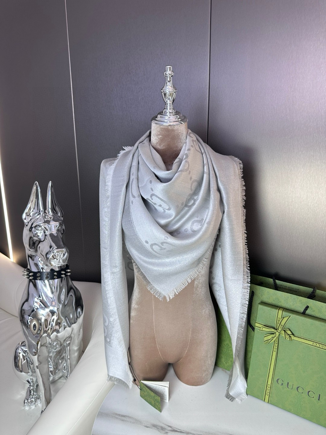 Gucci Classic GG Shine Shawl