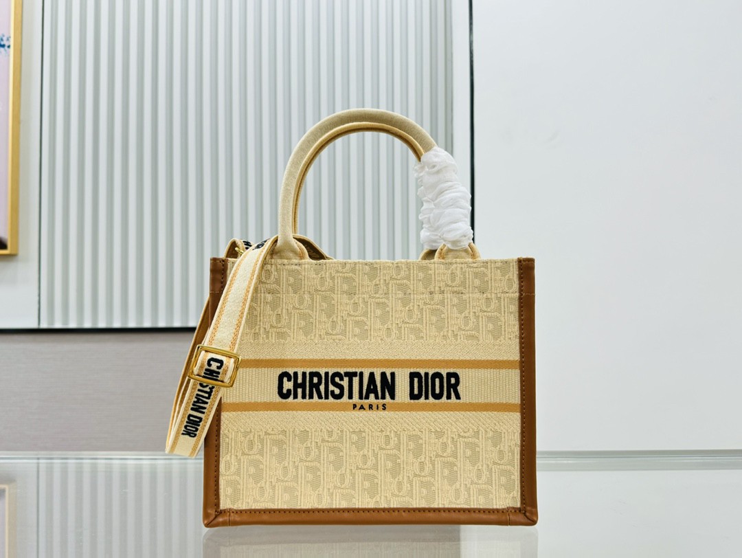Dior Small Oblique print  Book Tote
