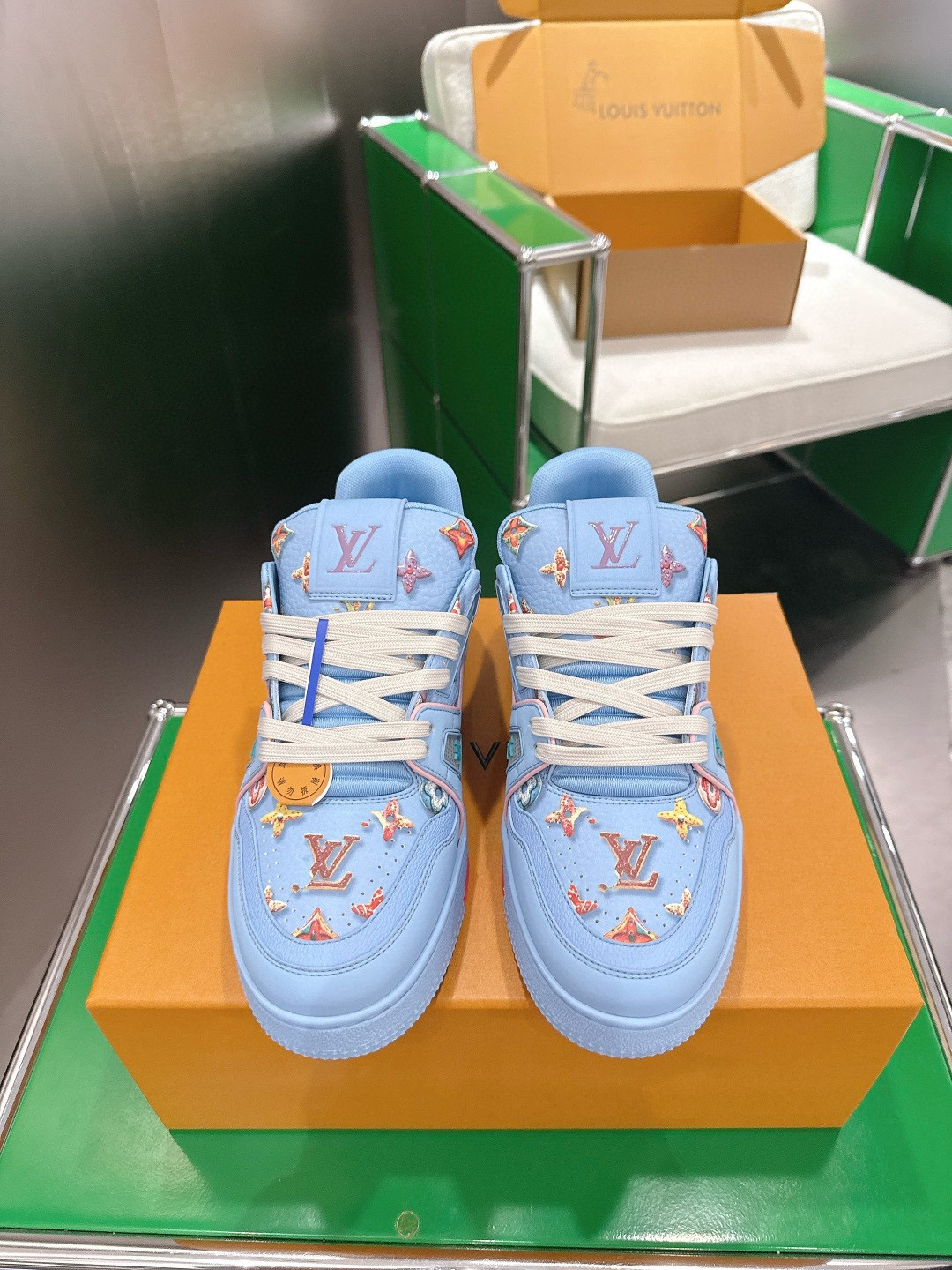 Louis Vuitton LV Unisex Trainer Sneaker
