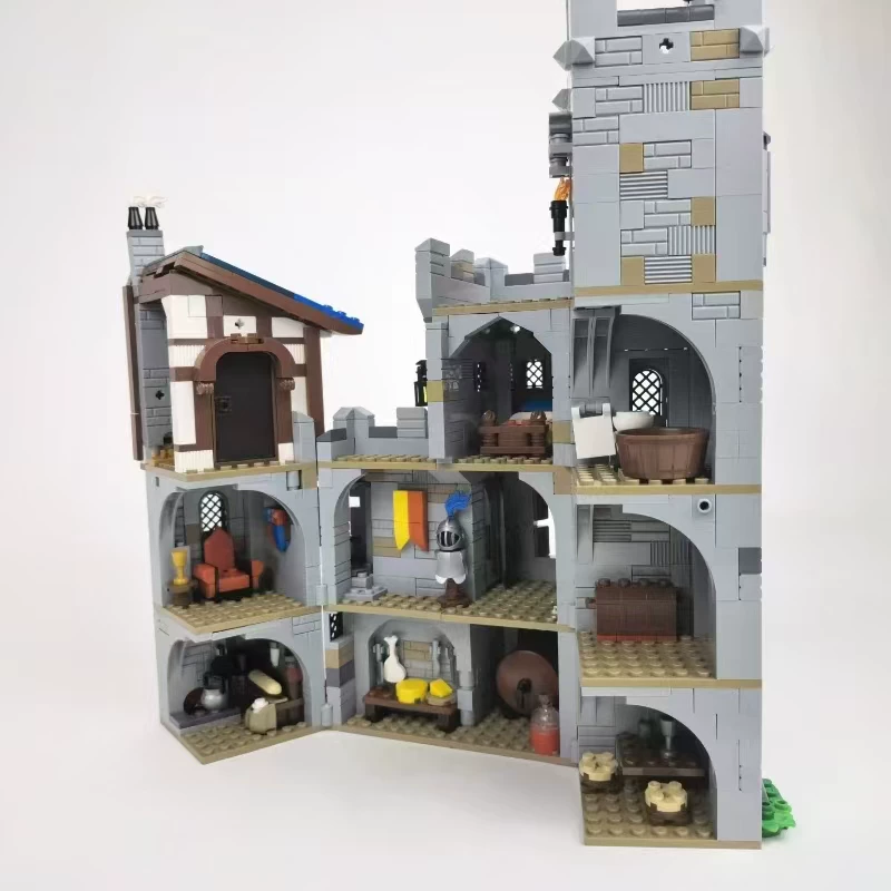 MOC 92106 - Modular Castle's Keep