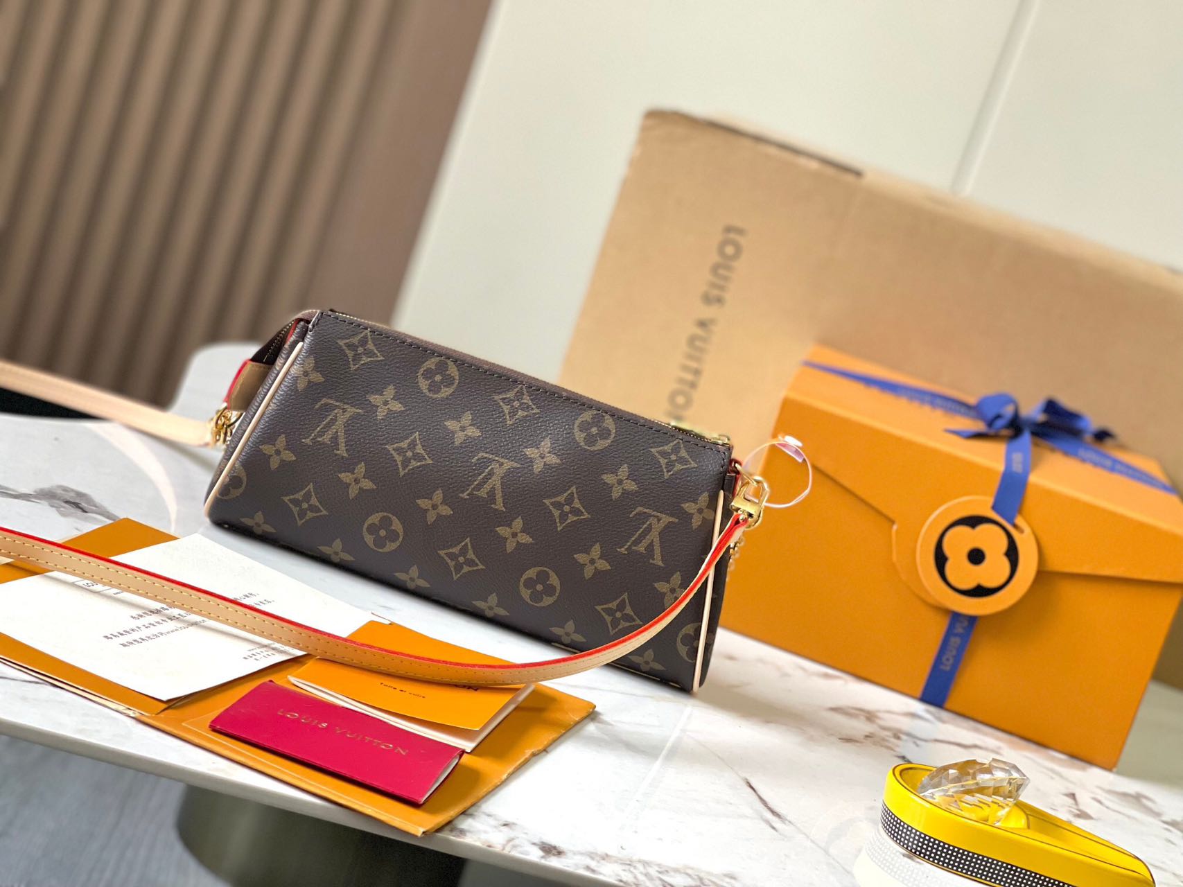 Louis Vuitton LV EVA handbag M95567