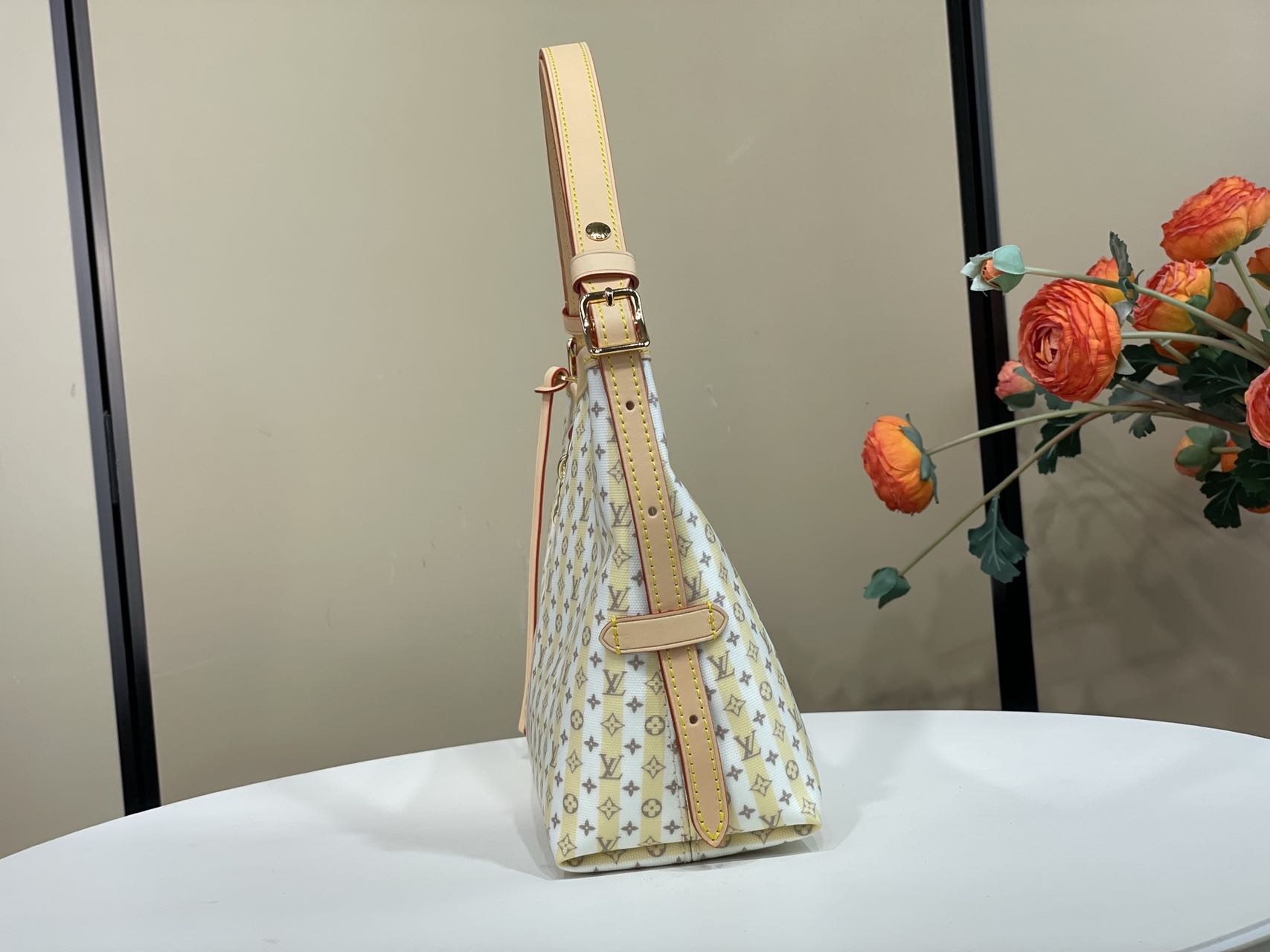 Louis Vuitton Carryall East West M29139
