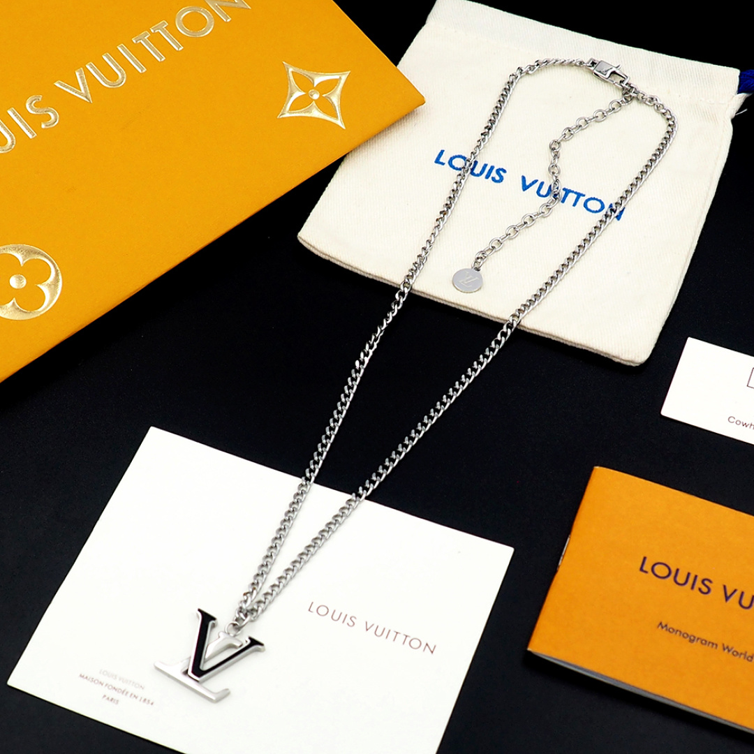 LV Women's fashion Necklace