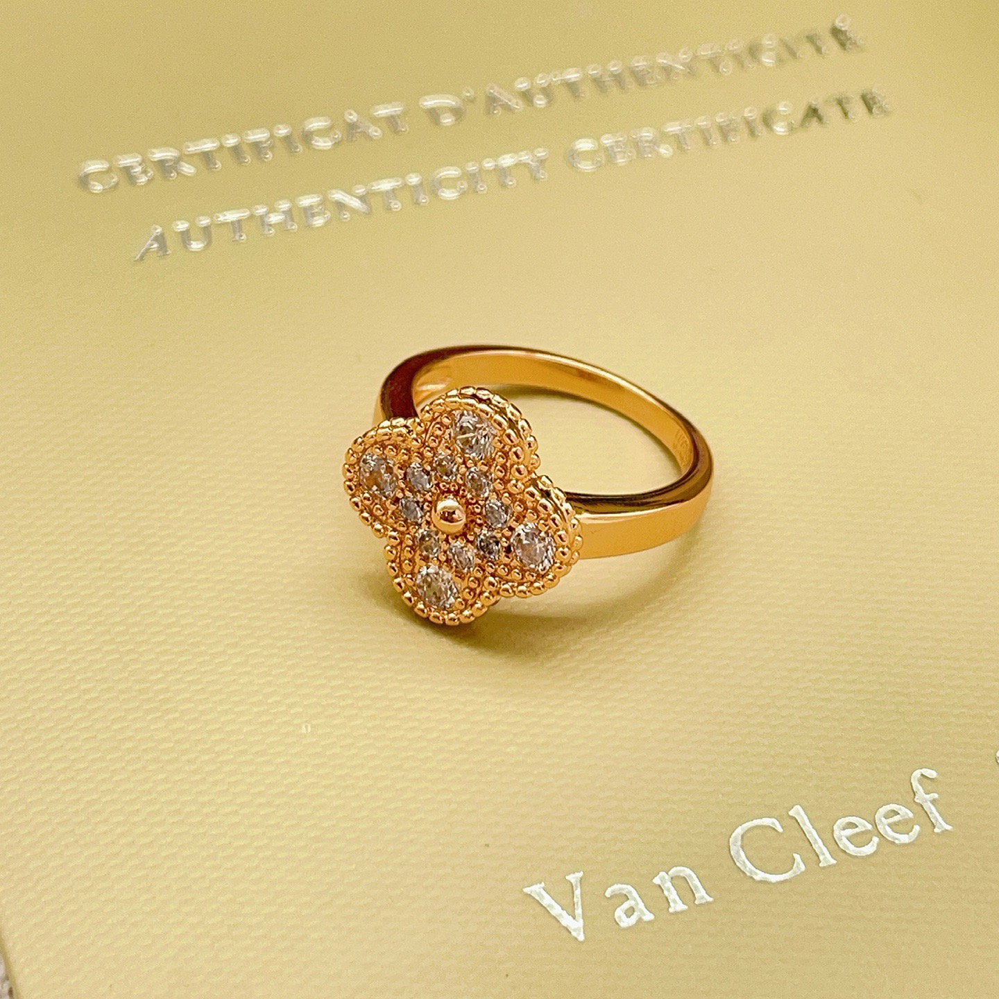 Van Cleef Fashion Ring