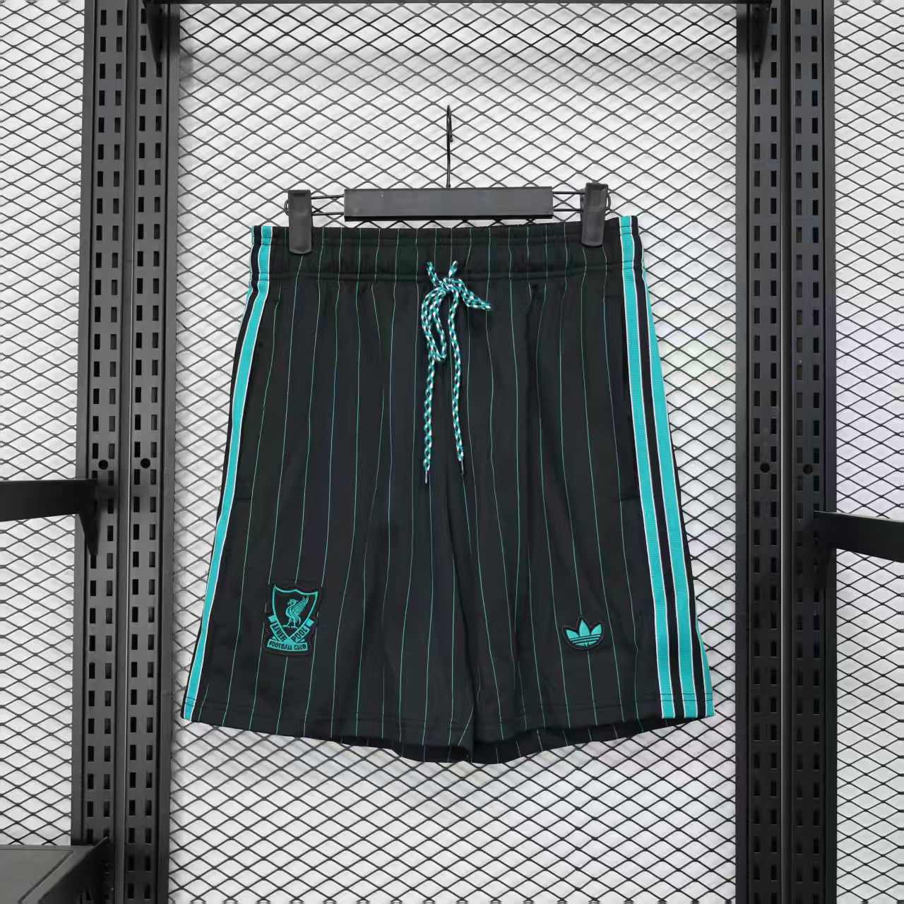 Shorts LVP 25/26 Casual
