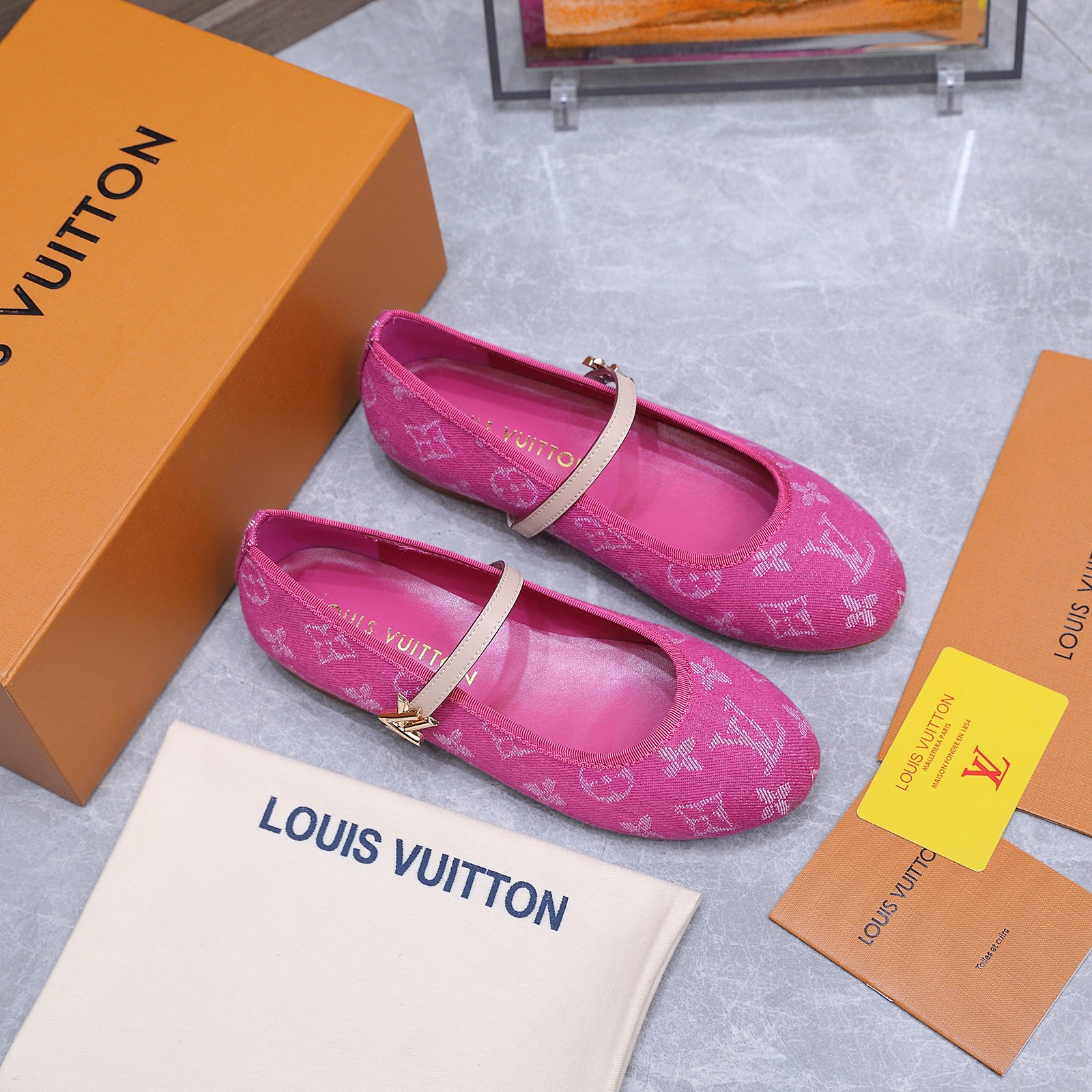 Women's LV Romy Flat Ballet
