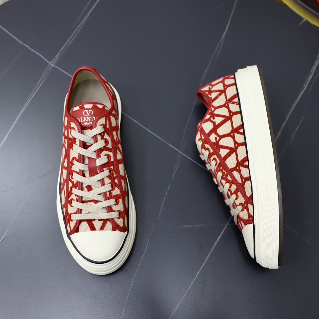 Valentino Toile Iconographe Red Jacquard Leather Canvas Totaloop Low-top Sneakers - KAIROO