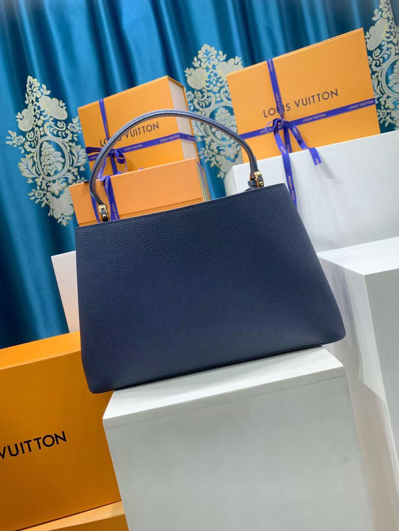 Louis Vuitton new Capucines handbag in blue