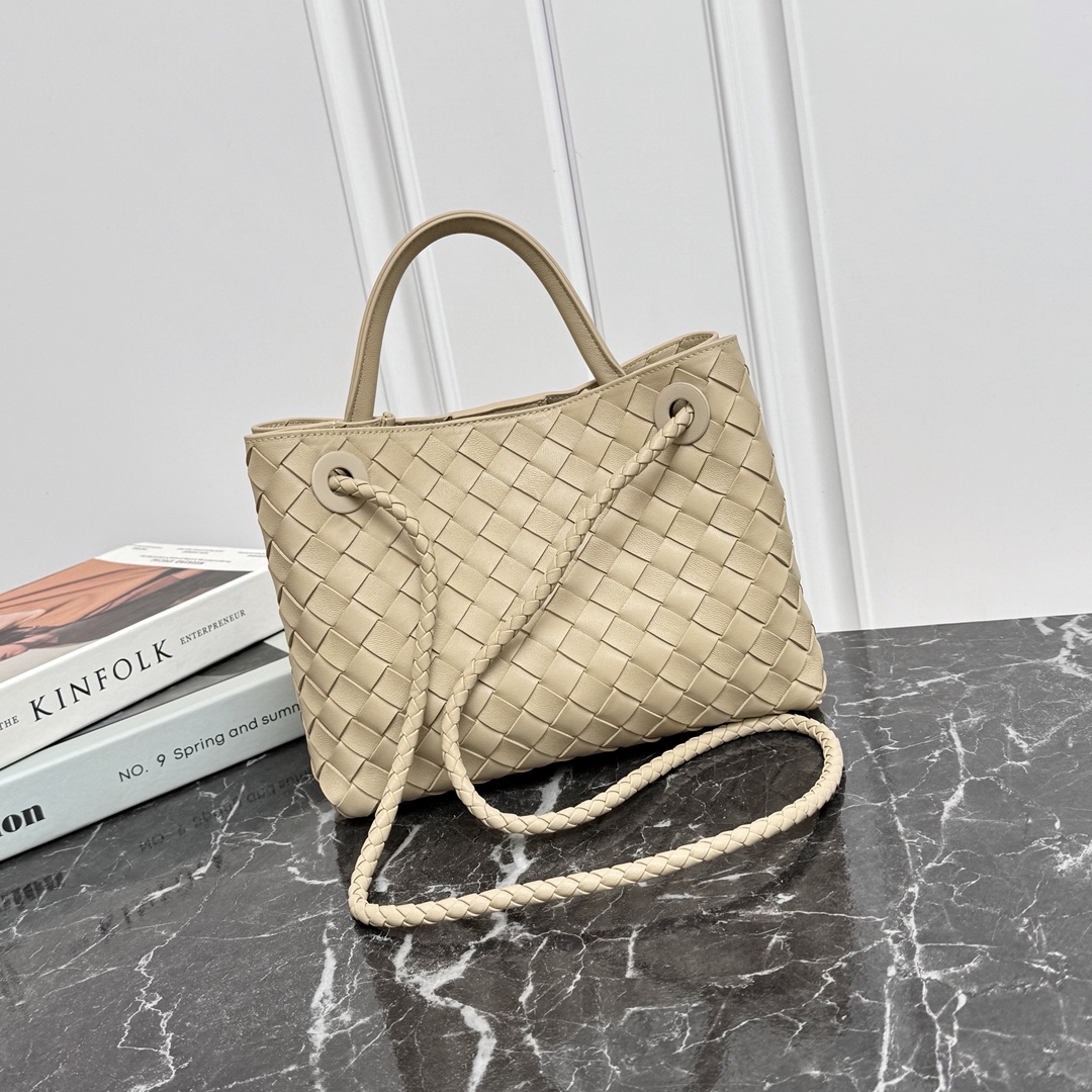 Bottega Ecru Small AndiamoTop handle bag