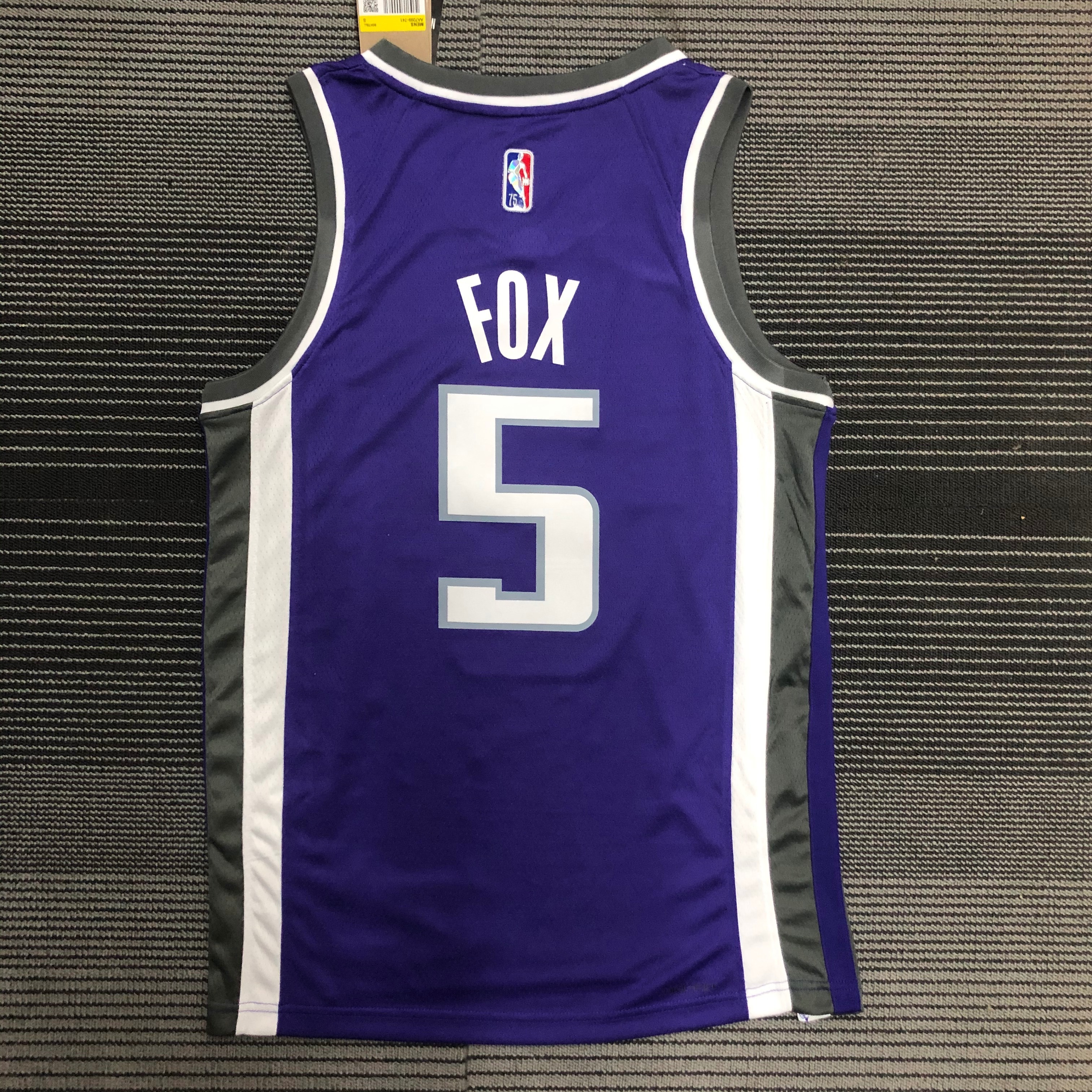 75TH YEARS SACRAMENTO KINGS PURPLE  #5 FOX