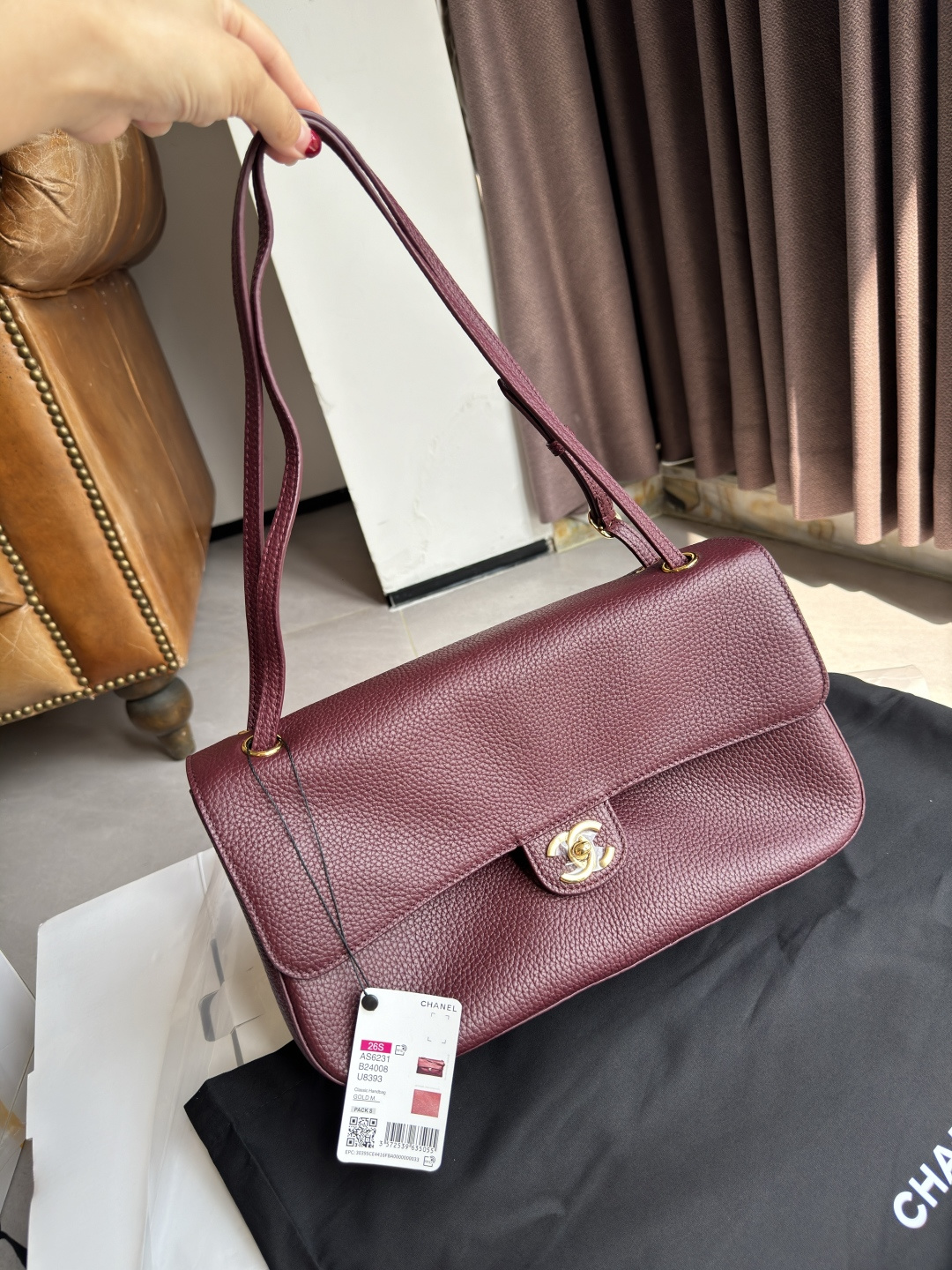 CHANEL Spring Summer 2026  Maxi Flap bag in Burgundy AS6231