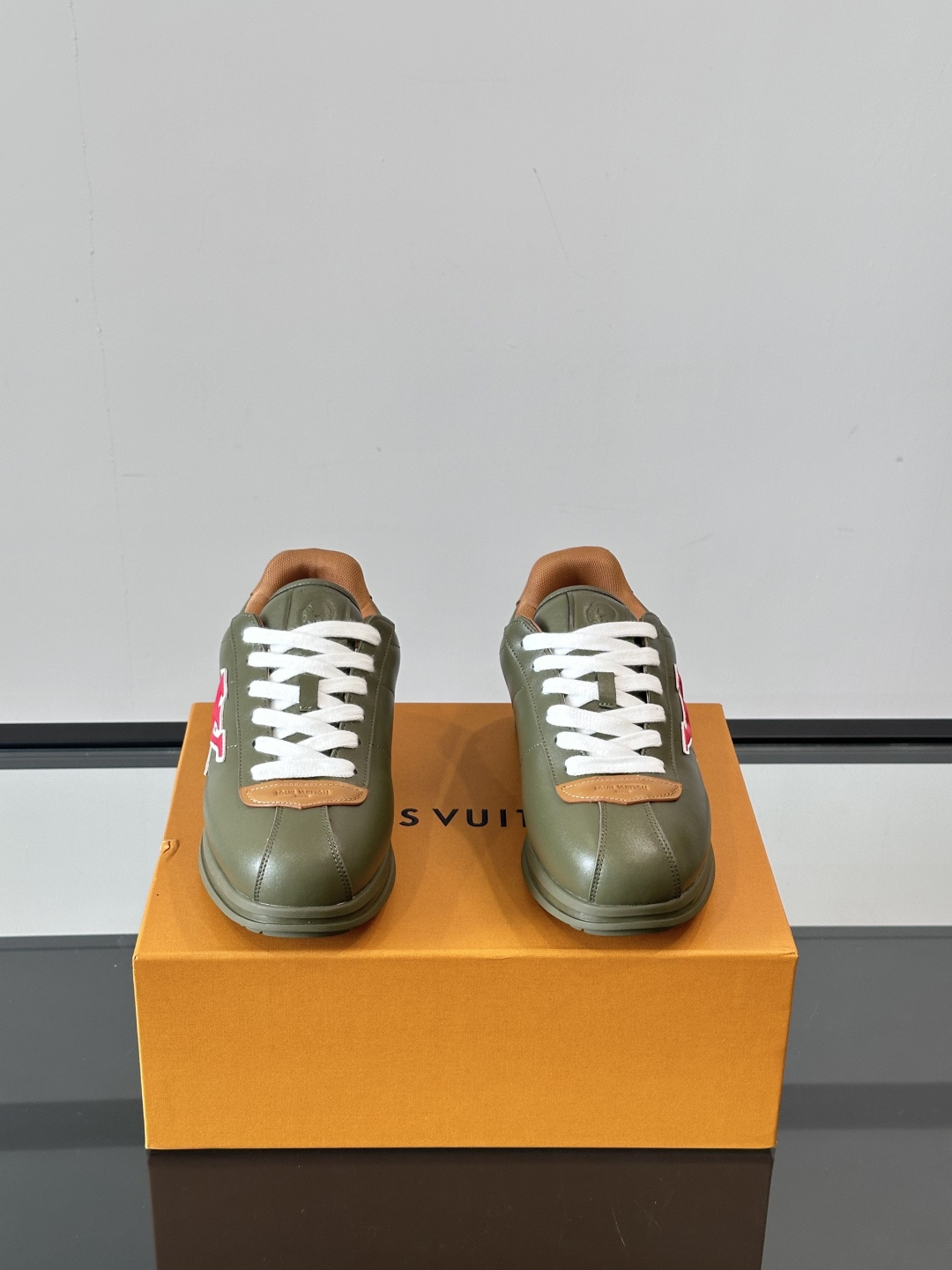 Men's LV Buttersoft Sneaker