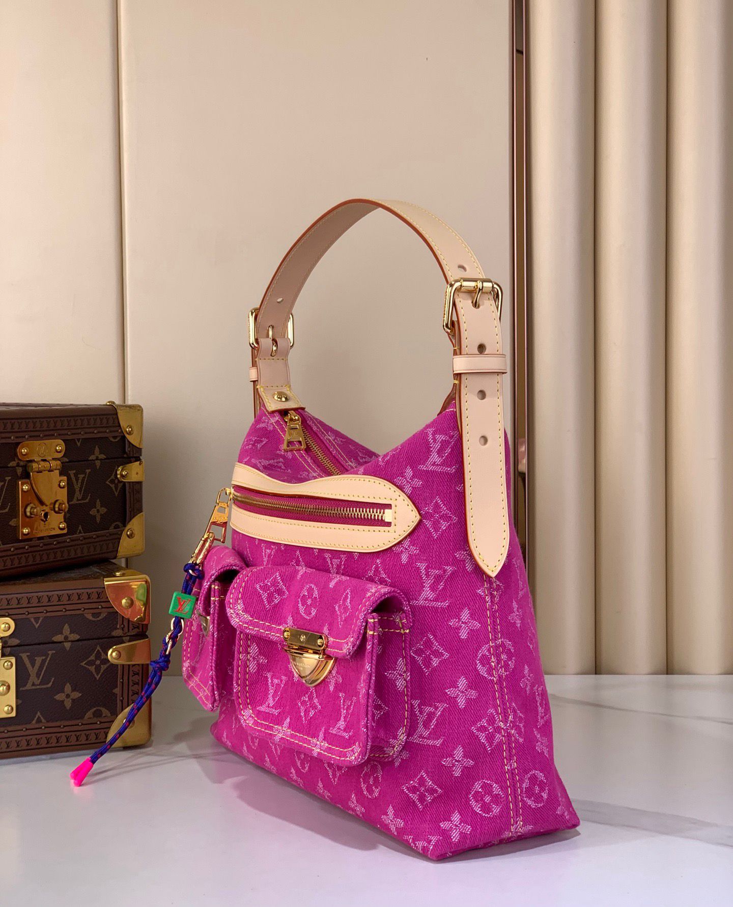 Louis Vuitton LV Baggy handbag M28266