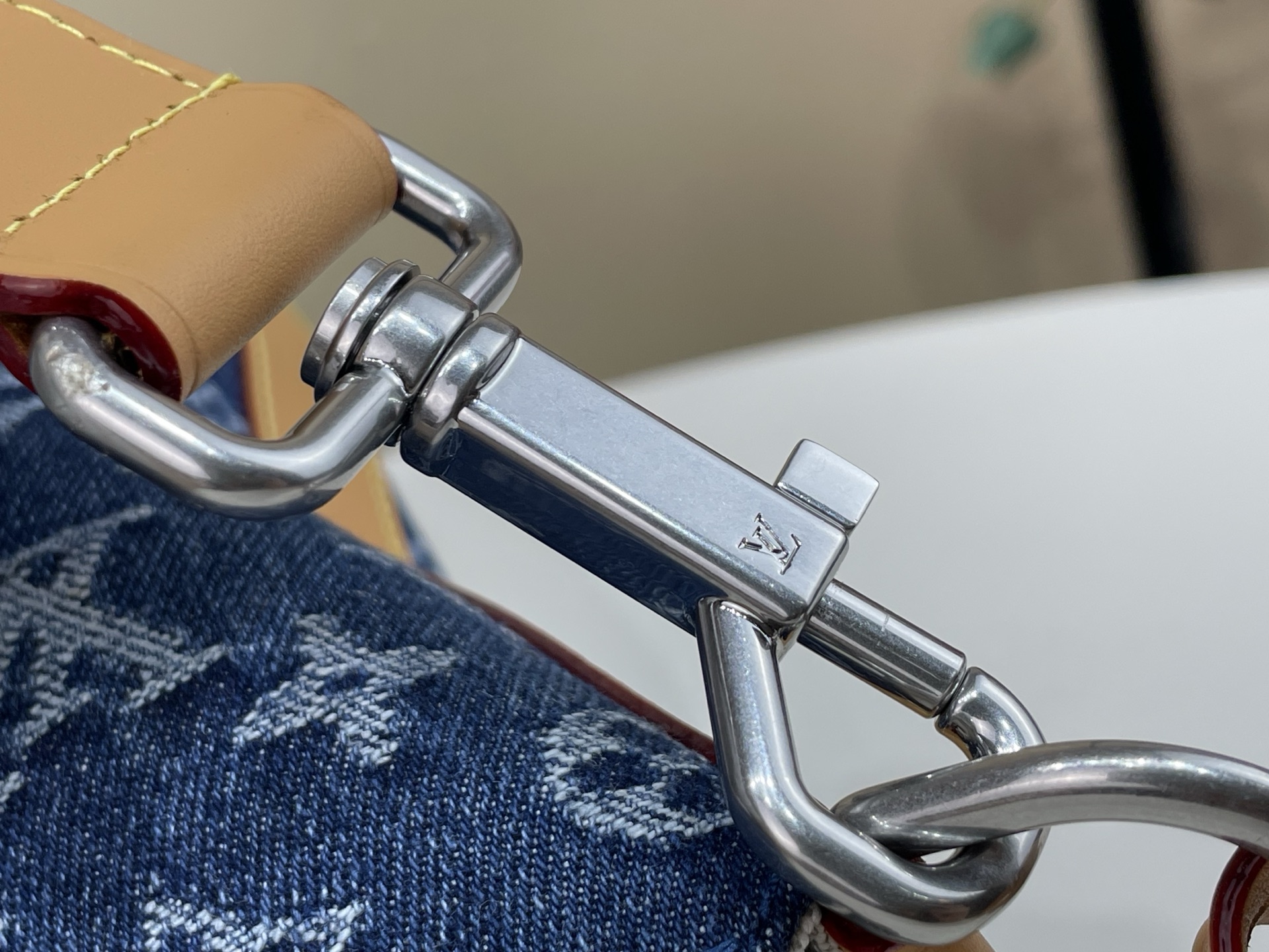 Louis Vuitton VAGABOND HOBO handbag