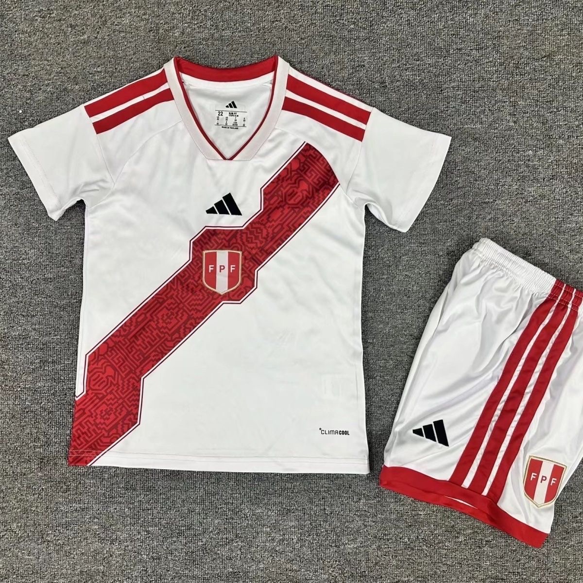 Kids 2026 Peru Home Jersey 16-28