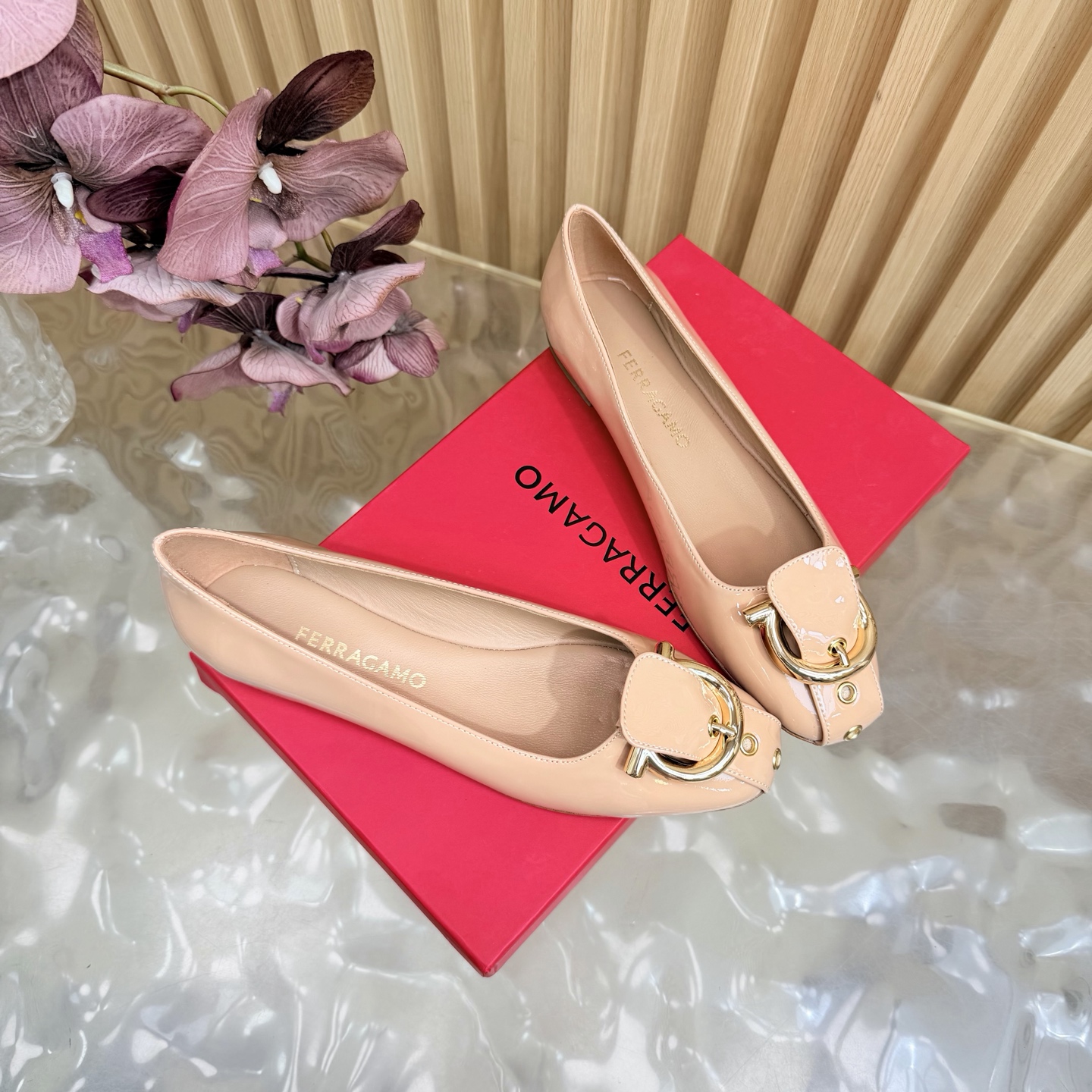 Ferragamo Gancini Leather Ballet Flat