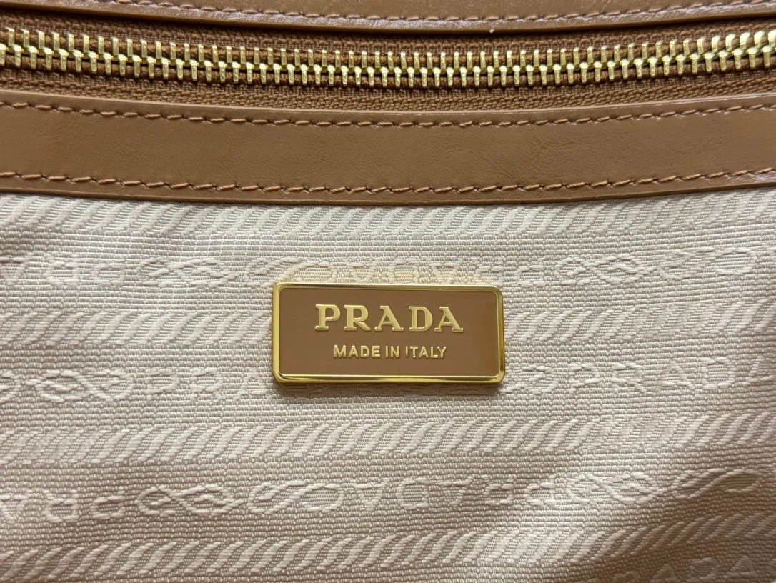 Prada TOTE BAG 39 IN CIDER BROWN SMOOTH CALFSKIN