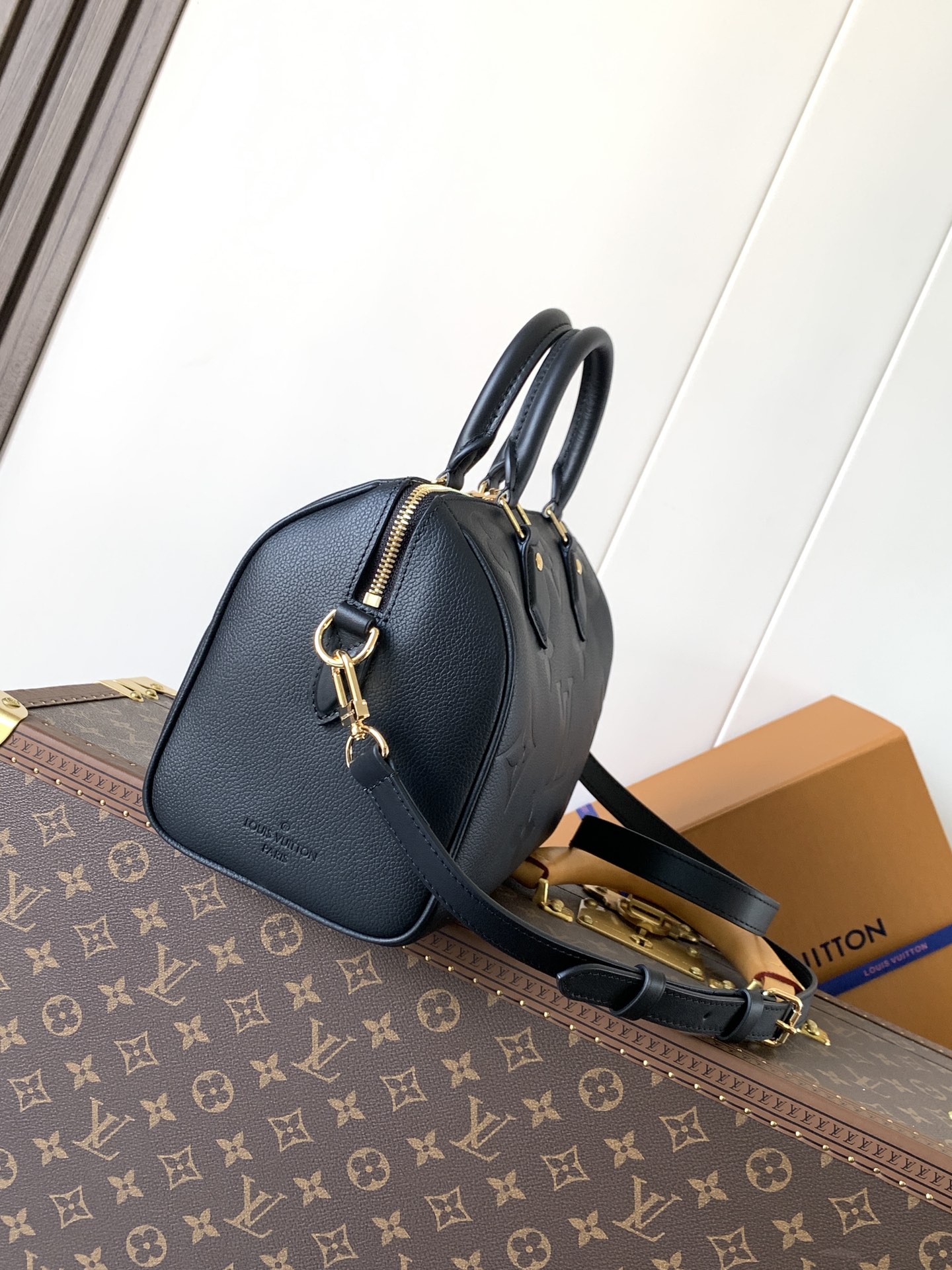 M58951 Speedy Bandouliere 25 in Black Monogram Empreinte Leather