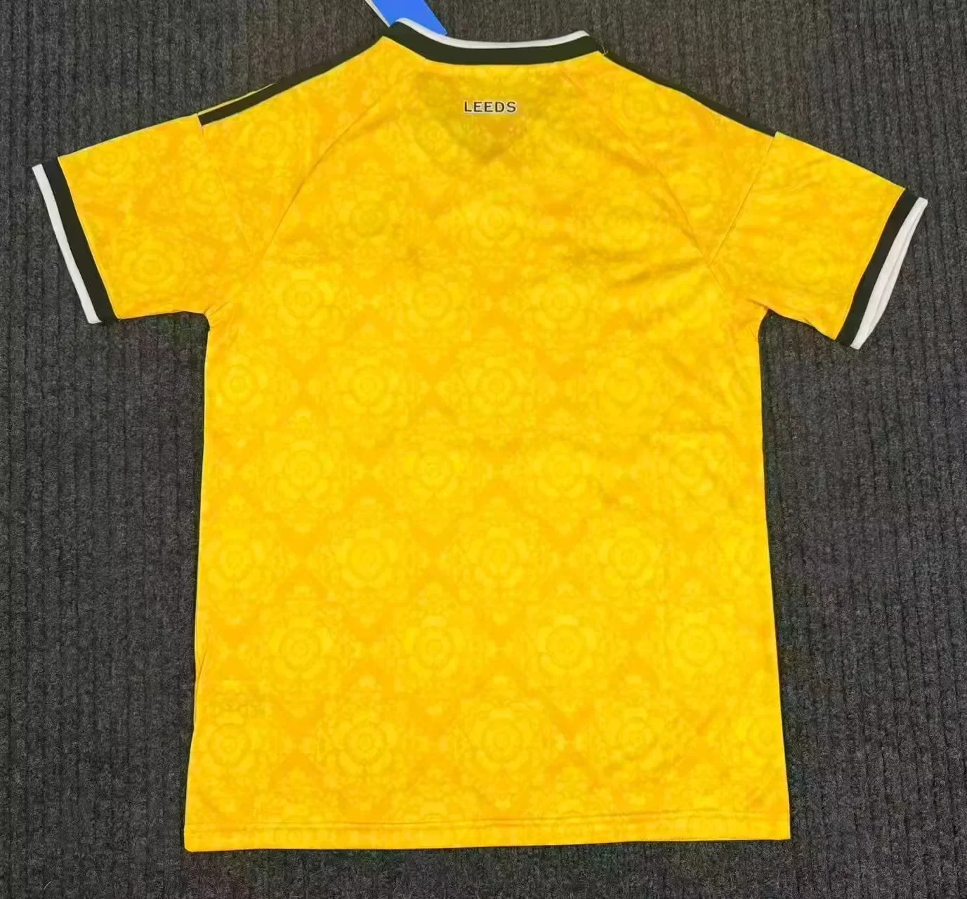 2026-27 Leeds United Away Yellow Fans Football Shirt 1:1 Thai Quality