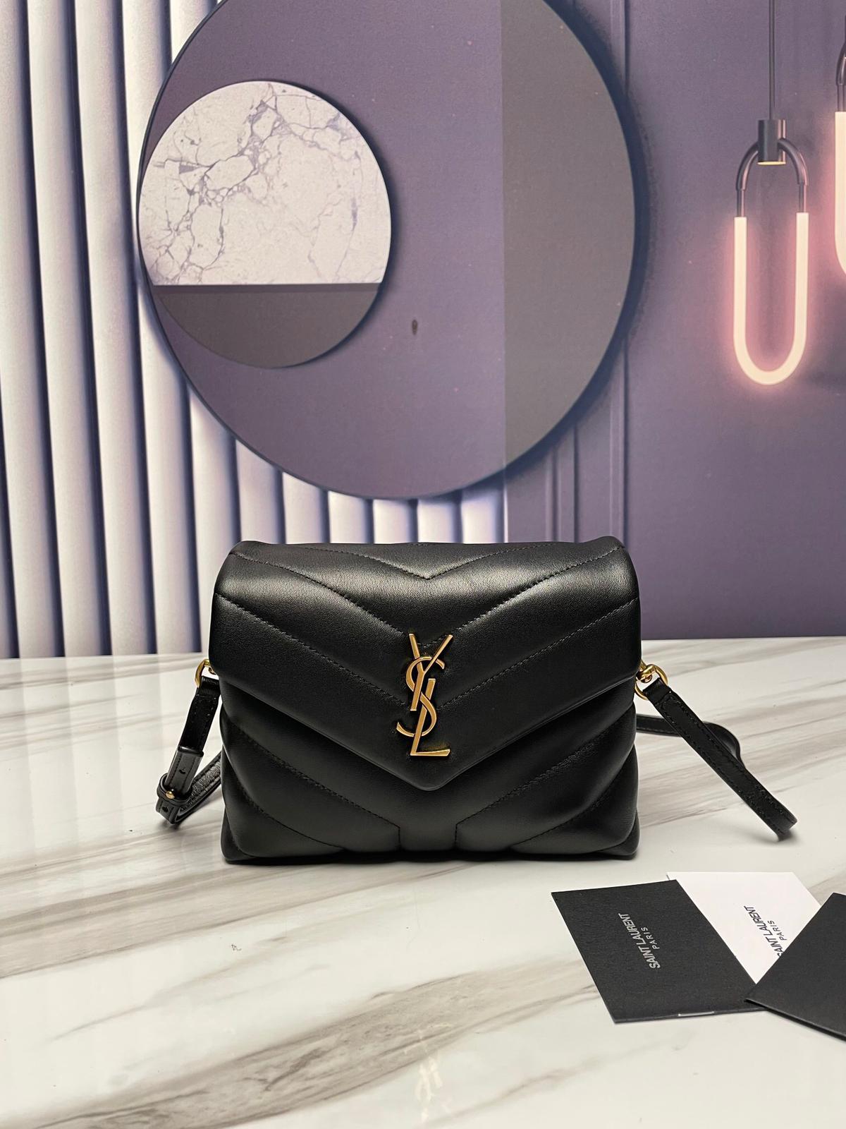 YSL SAINT LAURENT Loulou Toy quilted leather shoulder bag black