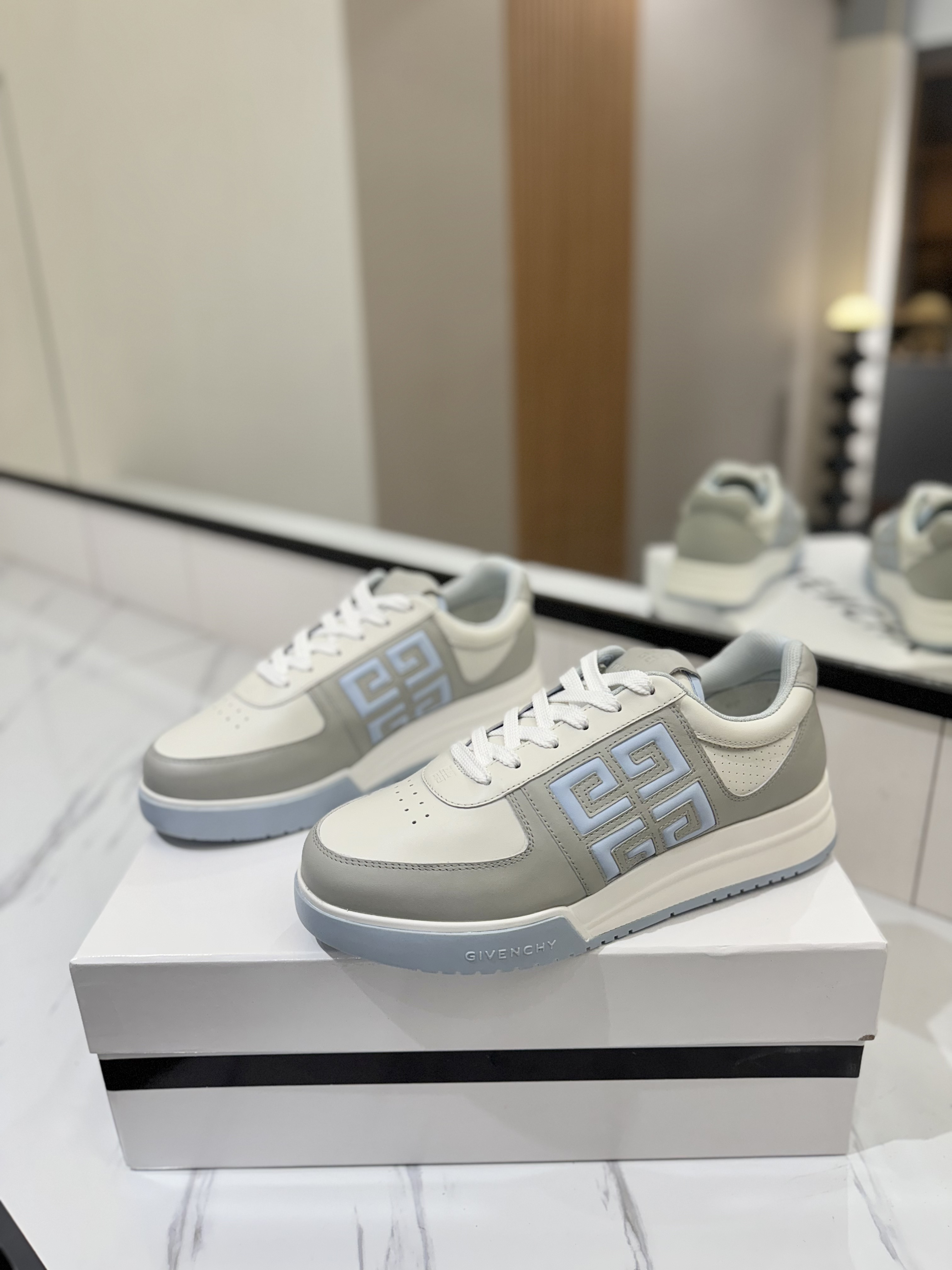 Givenchy G4 get Sneaker