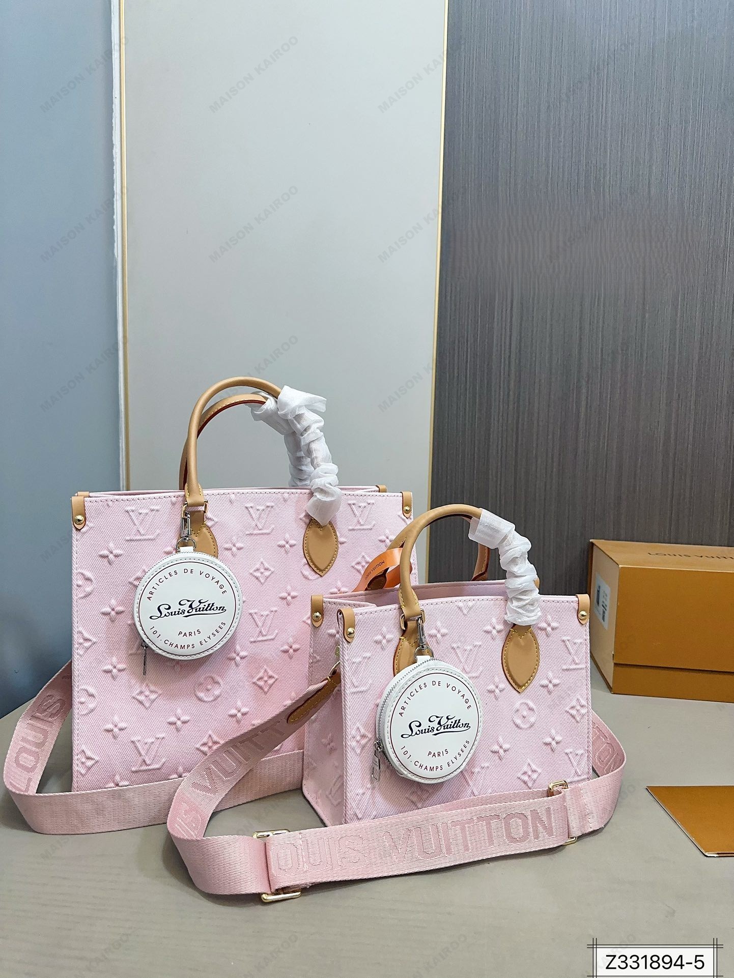 Louis Vuitton LV OnTheGo PM/MM Pastel Pink Monogram Jacquard Embossed Denim Purse Top Handle Tote Bag - KAIROO
