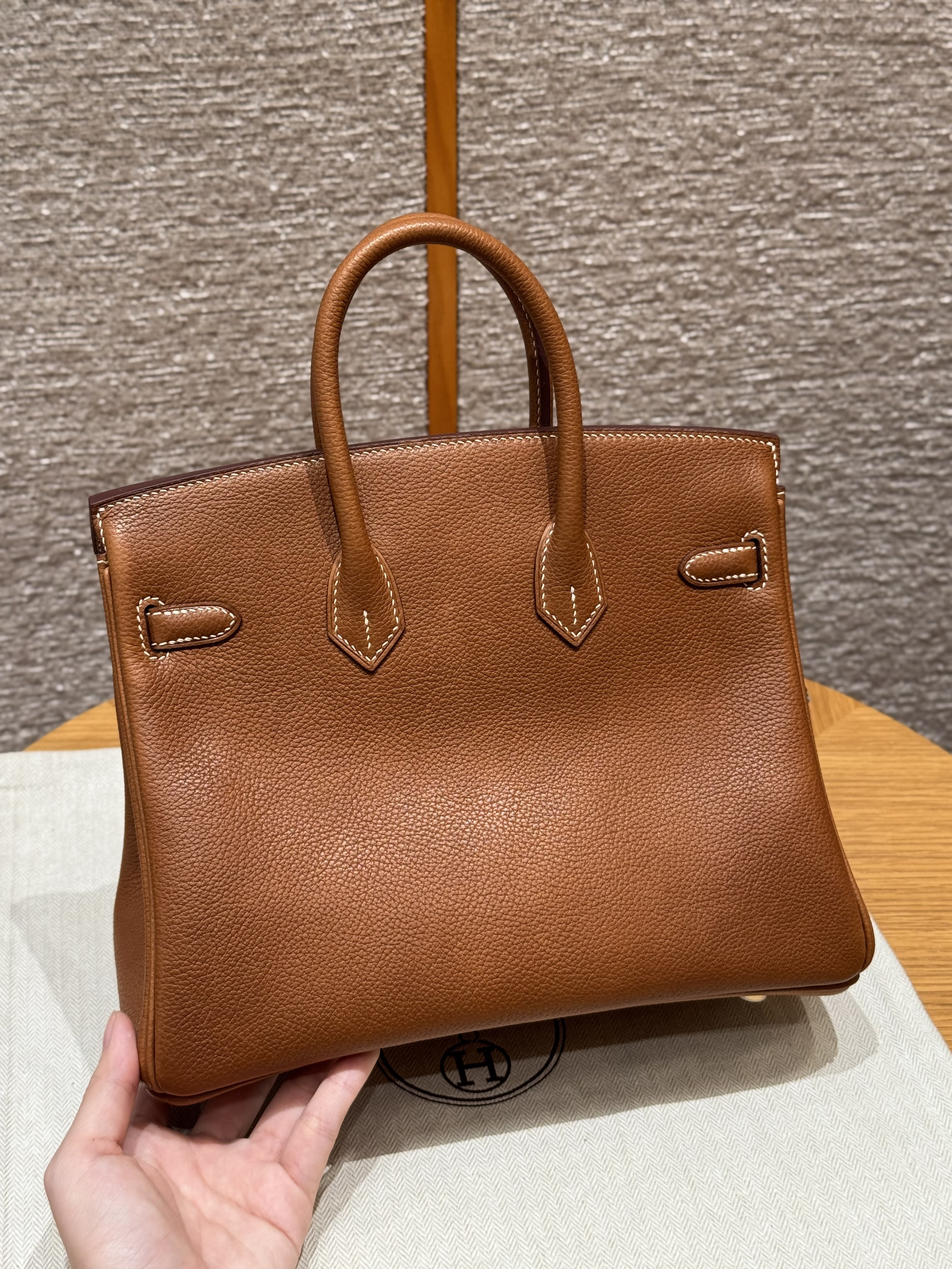 Hermes Fauve Barenia Birkin 25 Bag